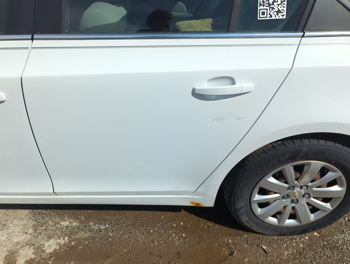 2011-2012 Chevrolet Cruze Driver Rear Door Oem 5008403 - Oemusedautoparts1.com