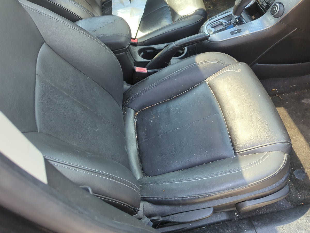2011-2011 Chevrolet Cruze Passenger Front Seat Oem 5012626 - Oemusedautoparts1.com