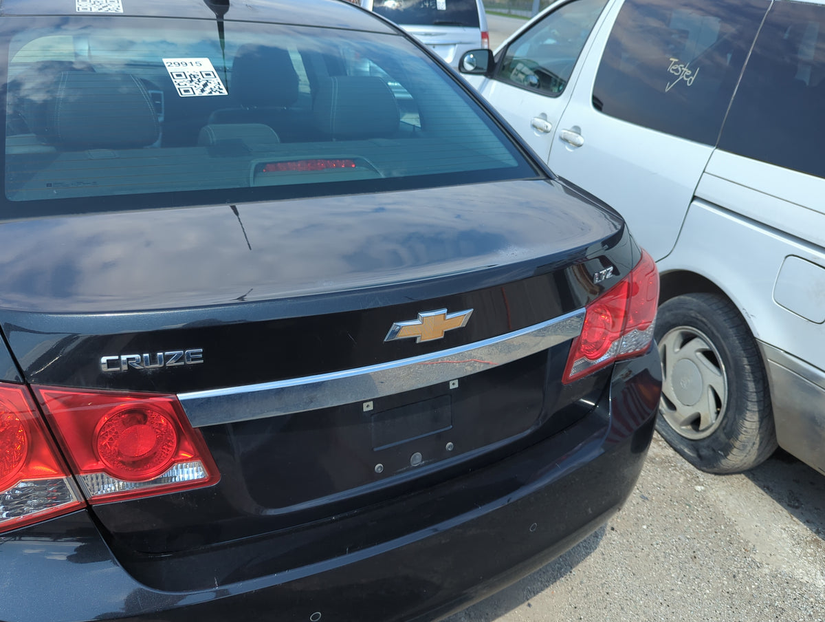 2011-2016 Chevrolet Cruze Trunk/decklid/hatch/tailgate Oem 5012746 - Oemusedautoparts1.com