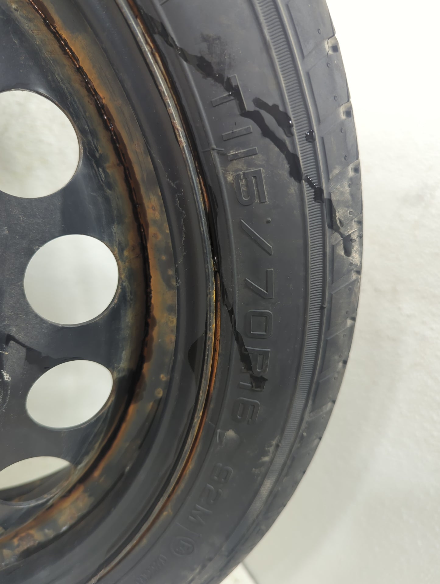 2011-2016 Chevrolet Cruze Spare Donut Tire Wheel Rim Oem 5033385 - Oemusedautoparts1.com
