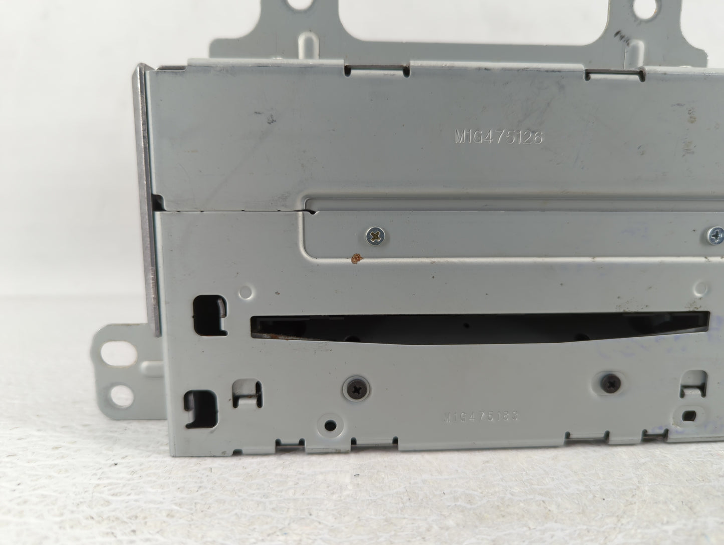 2011-2012 Chevrolet Cruze Radio AM FM Cd Player Receiver Replacement P/N:20907419 Fits Fits 2010 2011 2012 OEM Used Auto Par