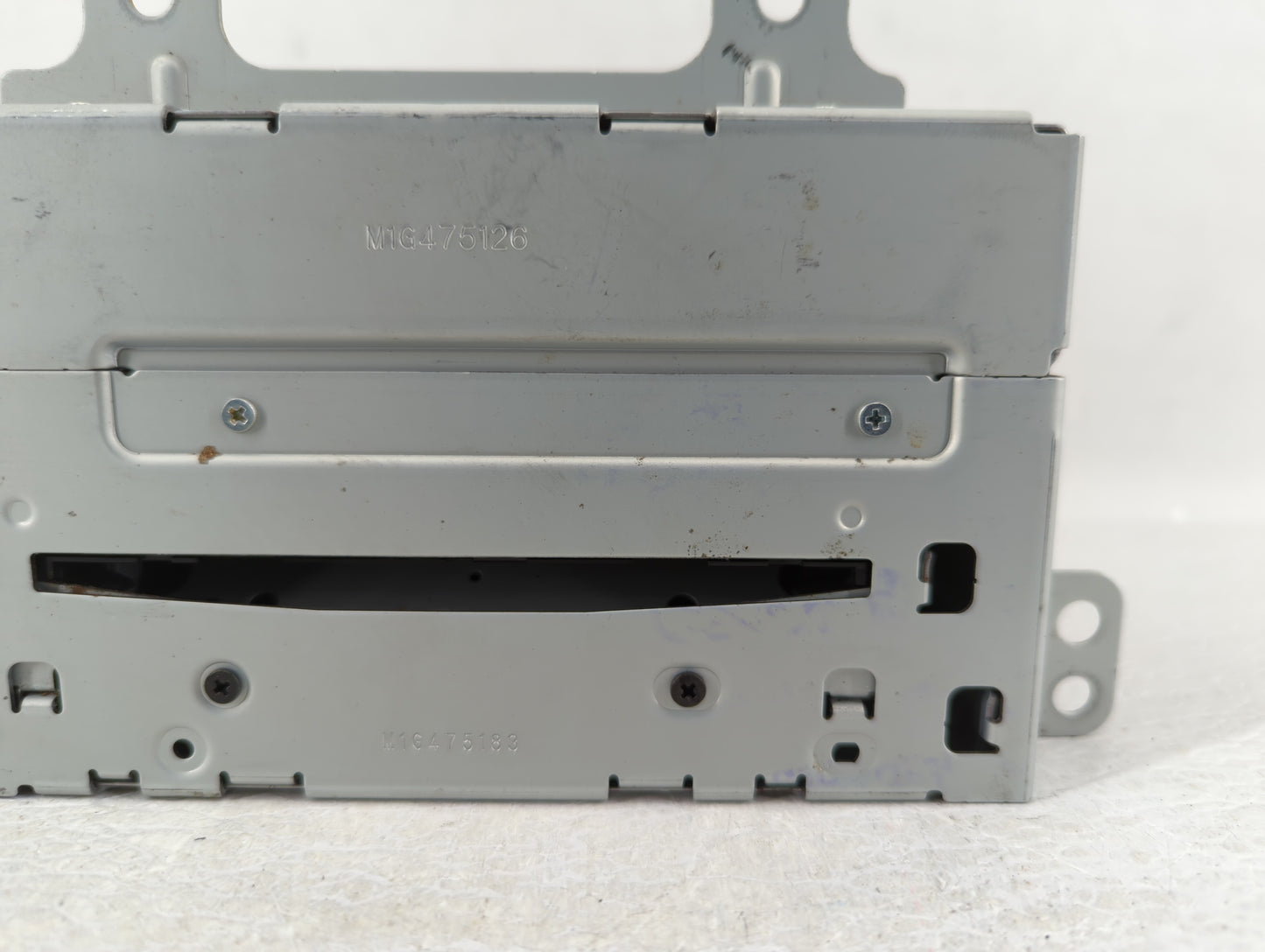 2011-2012 Chevrolet Cruze Radio AM FM Cd Player Receiver Replacement P/N:20907419 Fits Fits 2010 2011 2012 OEM Used Auto Par