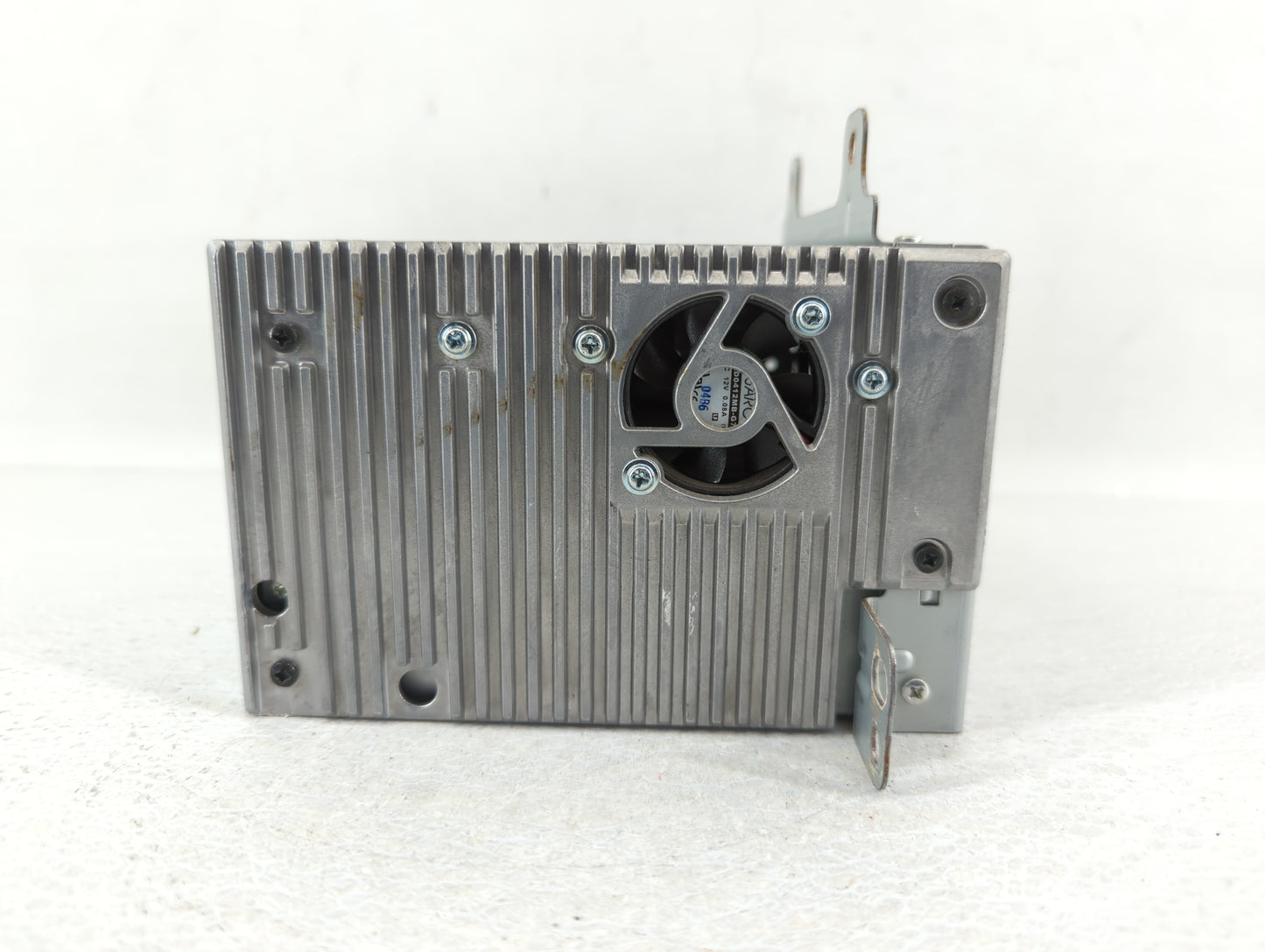 2011-2012 Chevrolet Cruze Radio AM FM Cd Player Receiver Replacement P/N:20907419 Fits Fits 2010 2011 2012 OEM Used Auto Par