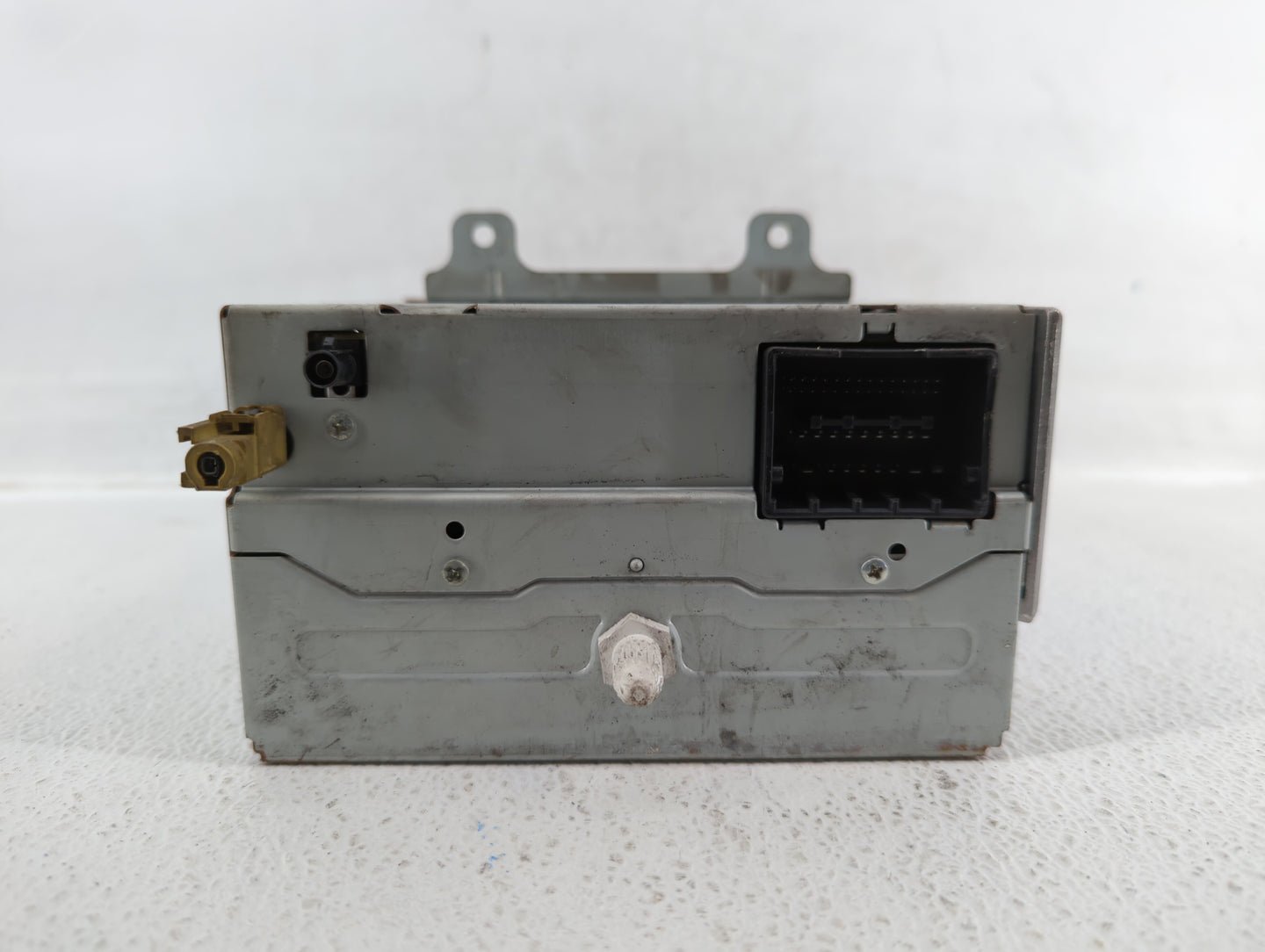 2011-2012 Chevrolet Cruze Radio AM FM Cd Player Receiver Replacement P/N:22815634 Fits Fits 2010 2011 2012 OEM Used Auto Par