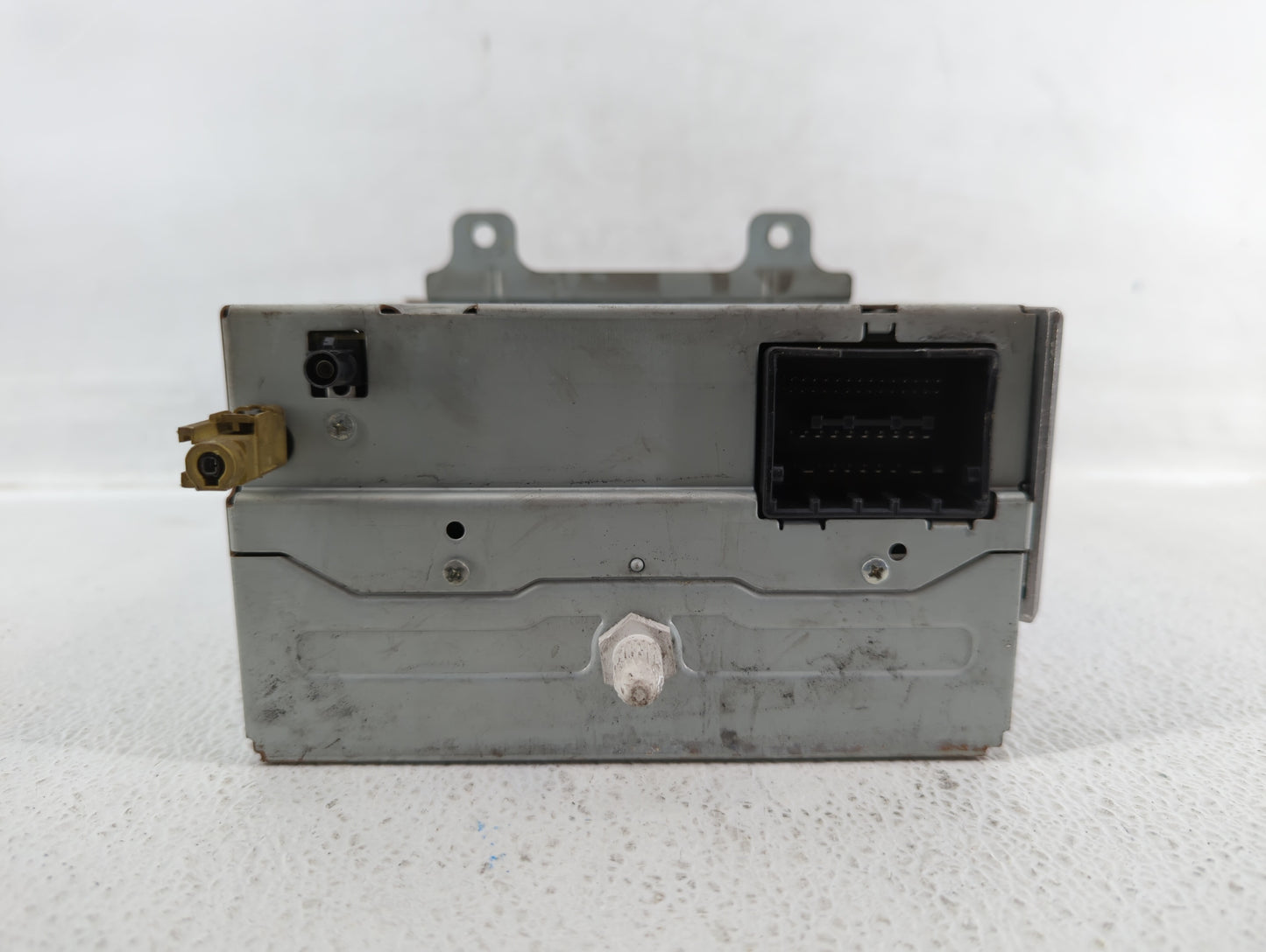 2011-2012 Chevrolet Cruze Radio AM FM Cd Player Receiver Replacement P/N:22815634 Fits Fits 2010 2011 2012 OEM Used Auto Par