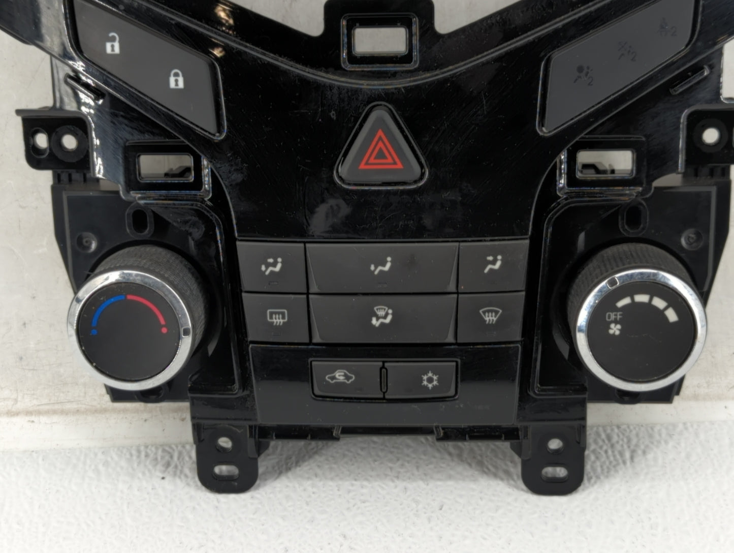 2011-2012 Chevrolet Cruze Climate Control Module Temperature AC/Heater Replacement P/N:96983927 950147054 Fits Fits 2011 201
