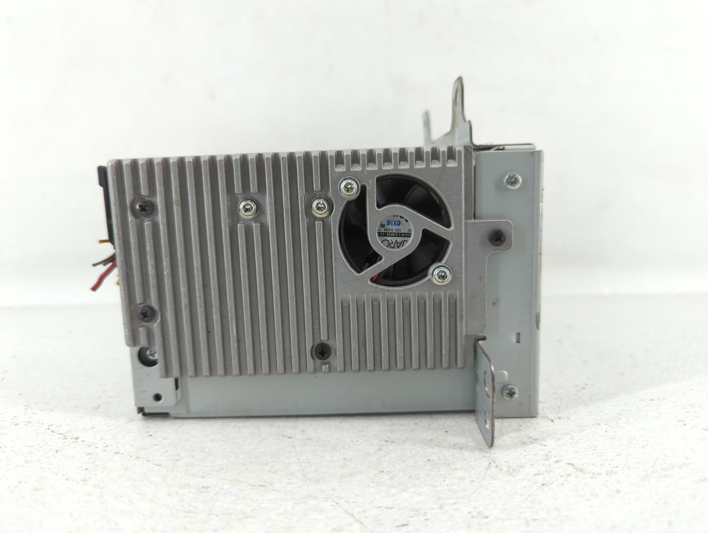 2011-2012 Chevrolet Cruze Am Fm Cd Player Radio Receiver - Oemusedautoparts1.com