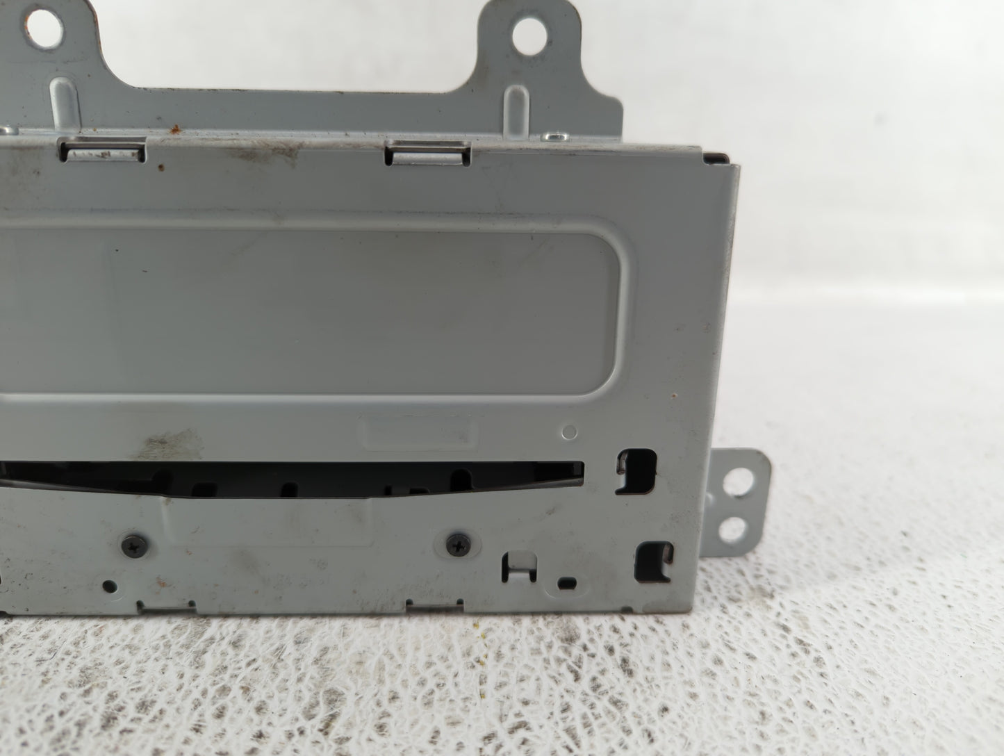 2011-2012 Chevrolet Cruze Am Fm Cd Player Radio Receiver - Oemusedautoparts1.com