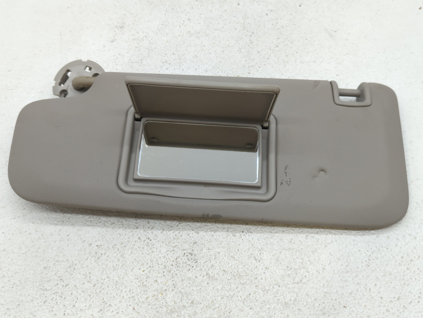 2011-2016 Chevrolet Cruze Sun Visor Shade Replacement Driver Left Mirror Fits Fits 2011 2012 2013 2014 2015 2016 OEM Used Au