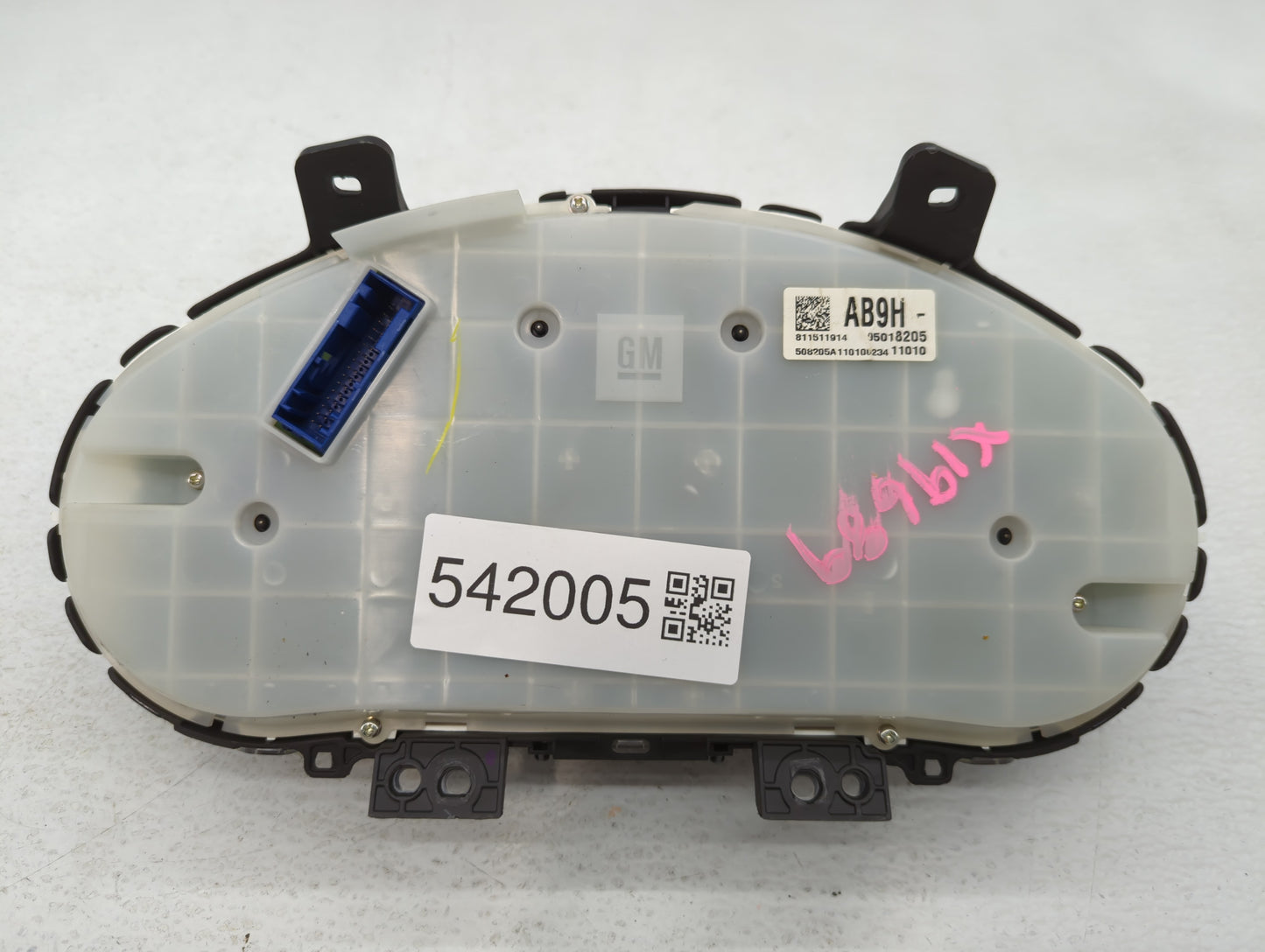 2011 Chevrolet Cruze Instrument Cluster Speedometer Gauges P/N:95018205 Fits OEM Used Auto Parts - Oemusedautoparts1.com