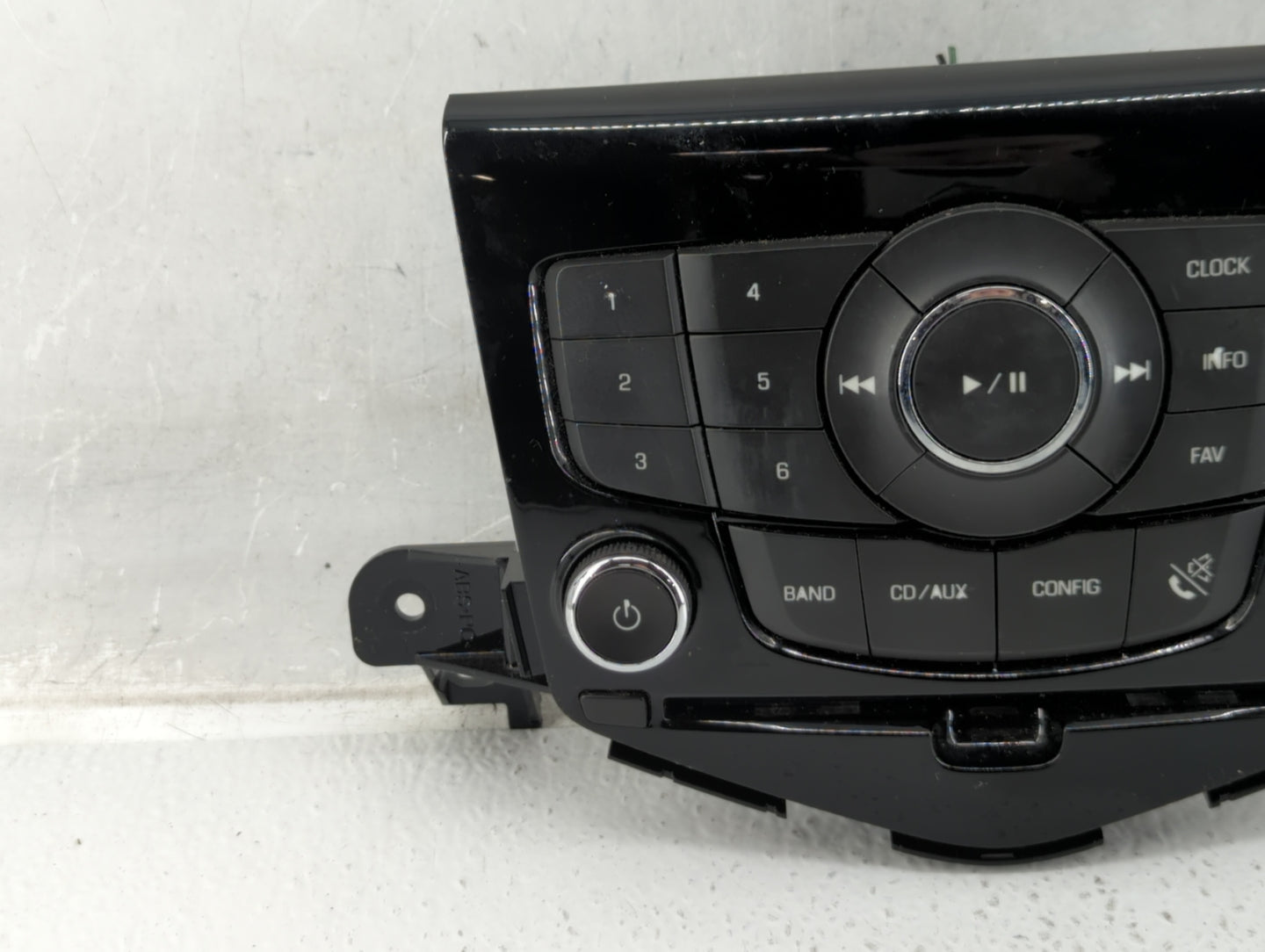 2011 Chevrolet Cruze Radio Control Panel - Oemusedautoparts1.com