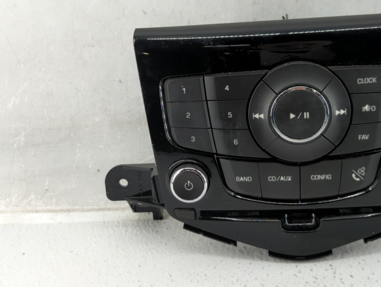 2011 Chevrolet Cruze Radio Control Panel - Oemusedautoparts1.com