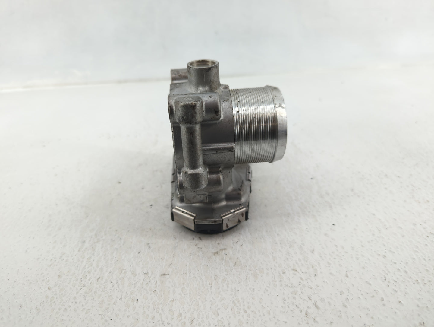2011-2016 Chevrolet Cruze Throttle Body P/N:55565489 Fits Fits 2011 2012 2013 2014 2015 2016 2017 2018 2019 2020 2021 OEM Us