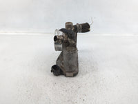 2011-2016 Chevrolet Cruze Throttle Body P/N:55577375 Fits Fits 2009 2010 2011 2012 2013 2014 2015 2016 2017 2018 OEM Used Au