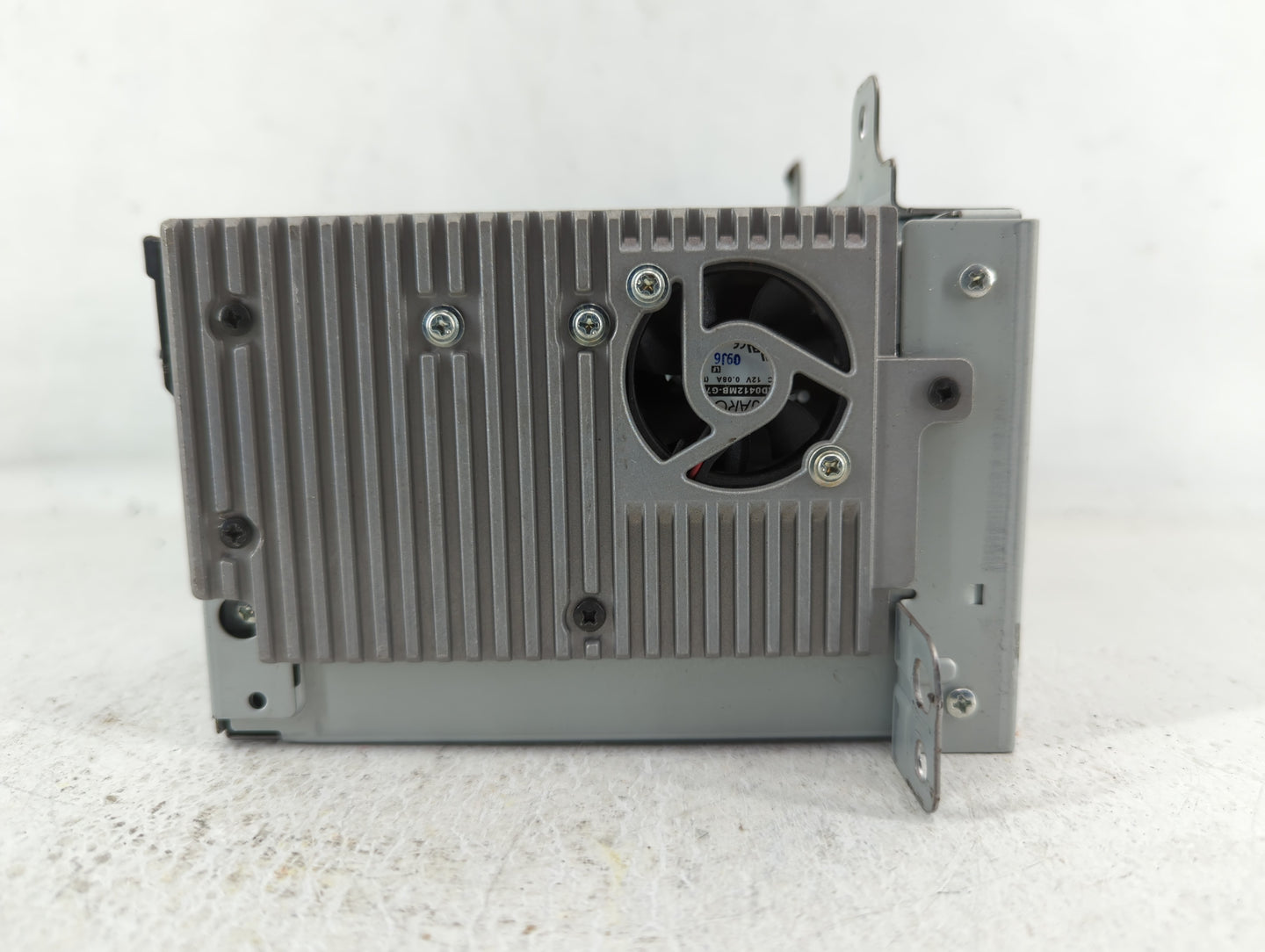2011-2012 Chevrolet Cruze Radio AM FM Cd Player Receiver Replacement P/N:20983517 Fits Fits 2010 2011 2012 OEM Used Auto Par