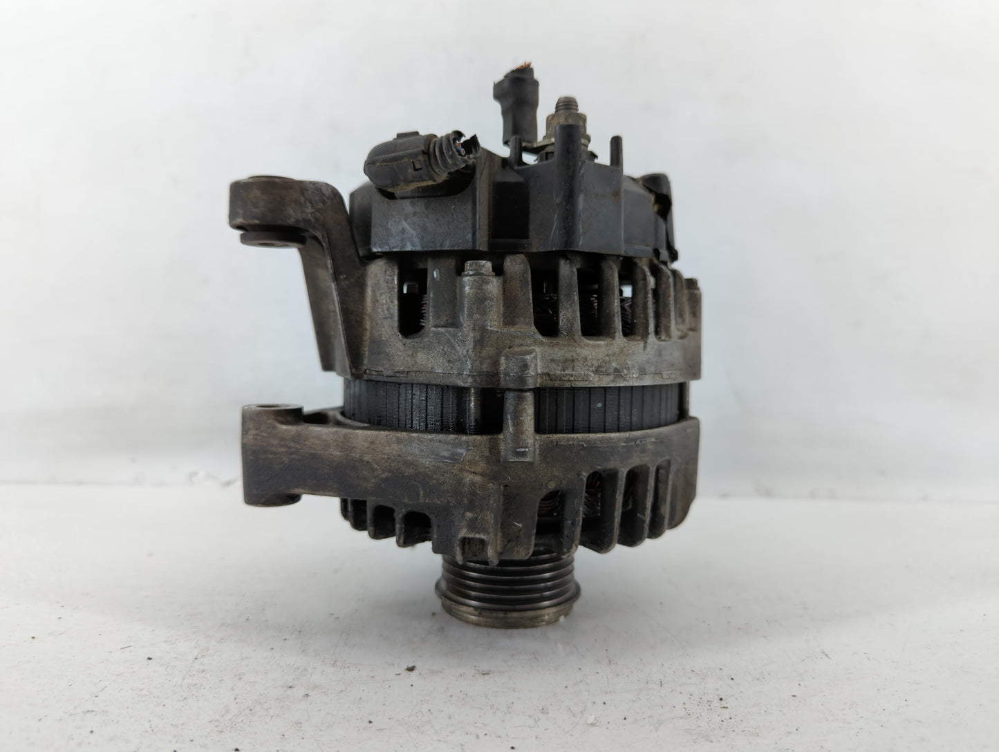 2011 Chevrolet Cruze Alternator Replacement Generator Charging Assembly Engine OEM P/N:13577154 FGN12S064 Fits OEM Used Auto