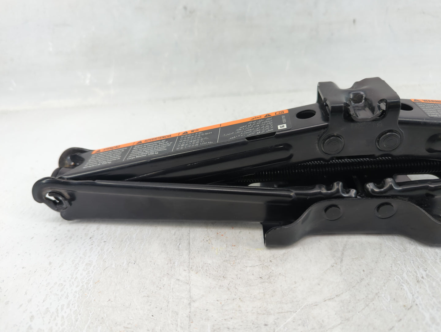 2011 Chevrolet Cruze Spare Scissor Car Jack - Oemusedautoparts1.com