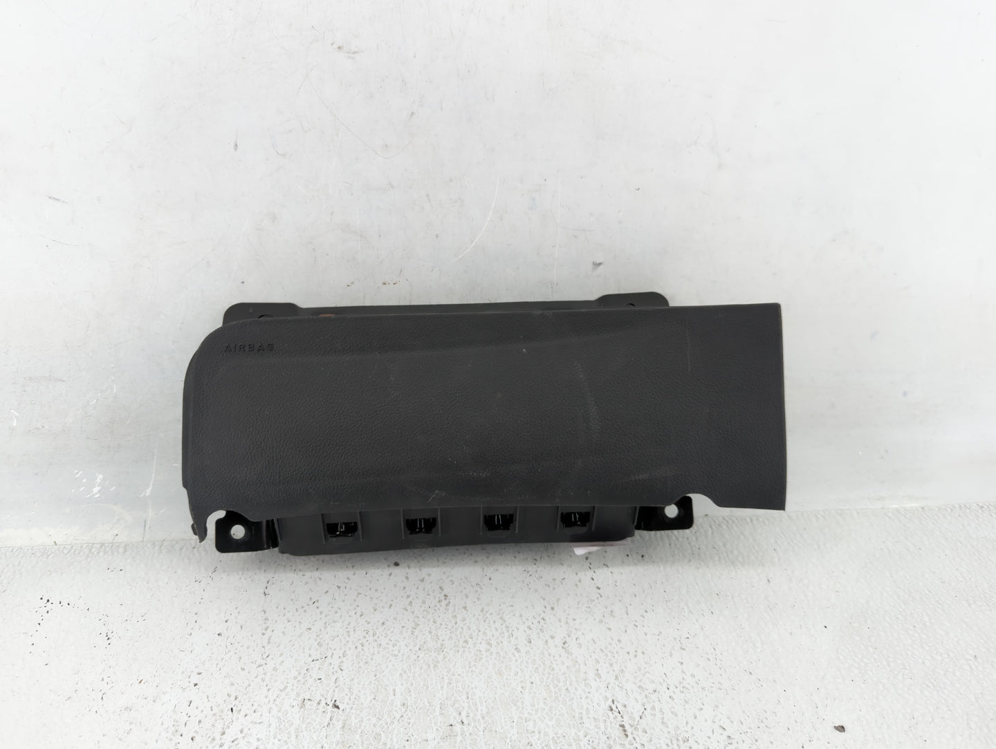 2011-2012 Chevrolet Cruze Air Bag Driver Left Knee OEM P/N:95218715 Fits Fits 2011 2012 OEM Used Auto Parts - Oemusedautopar