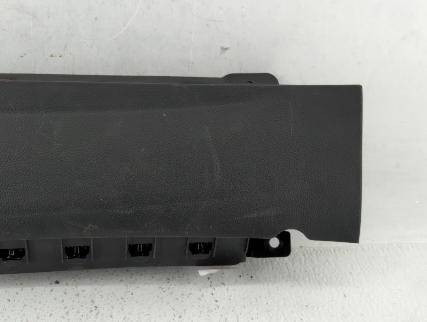 2011-2012 Chevrolet Cruze Air Bag Driver Left Knee OEM P/N:95218715 Fits Fits 2011 2012 OEM Used Auto Parts - Oemusedautopar