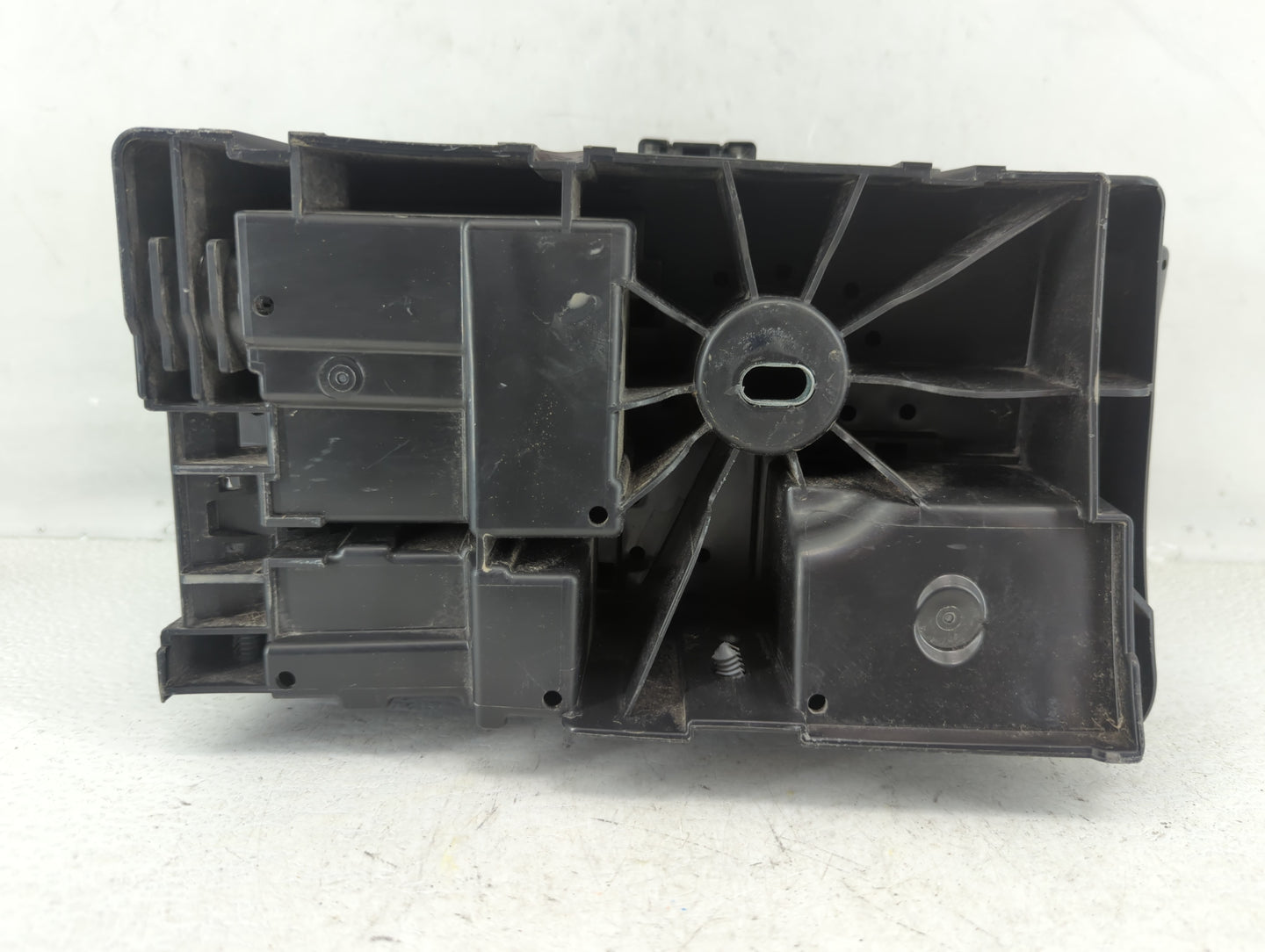 2011-2014 Chevrolet Cruze Fusebox Fuse Box Panel Relay Module P/N:95216200_02 Fits Fits 2011 2012 2013 2014 OEM Used Auto Pa