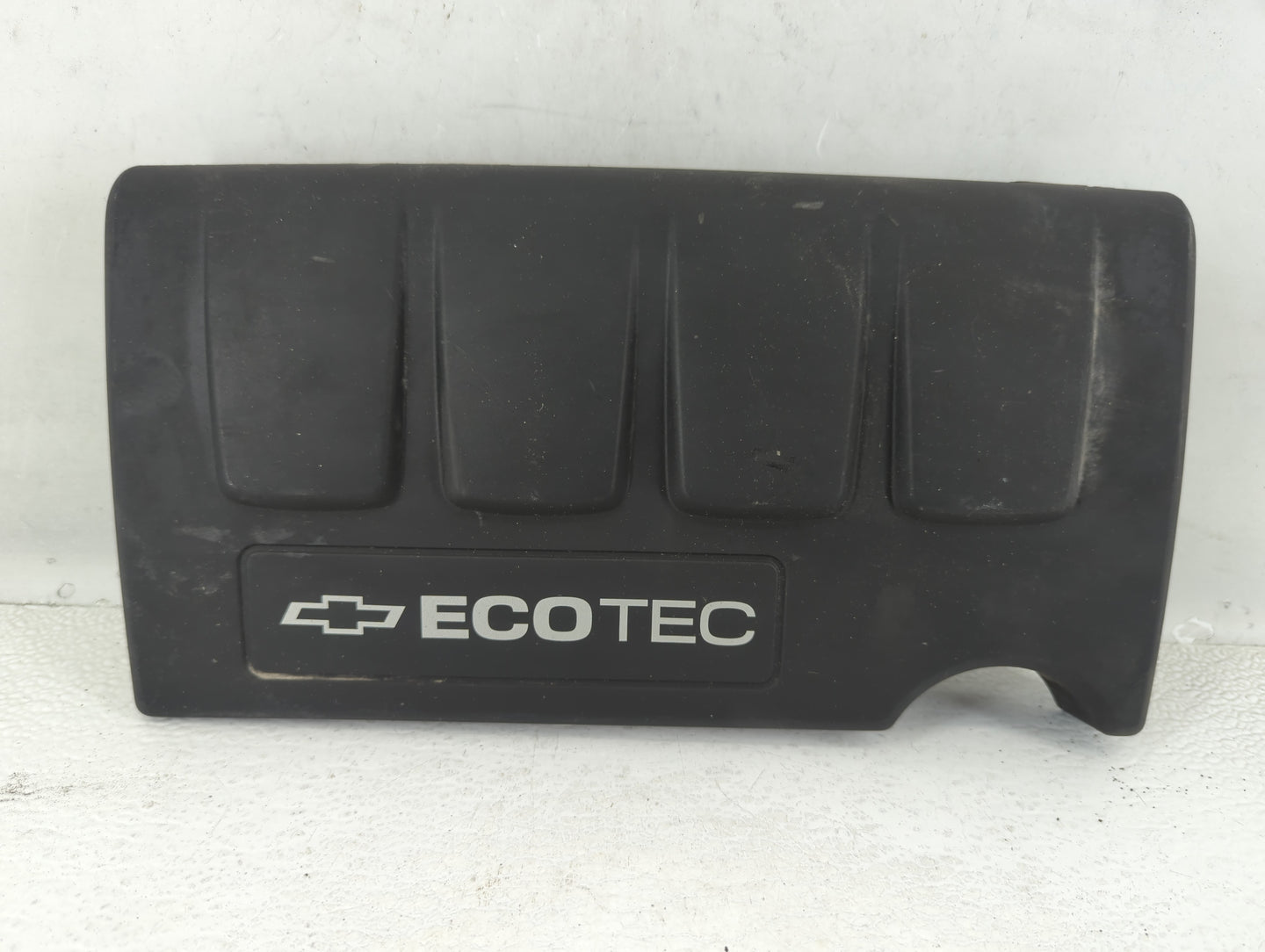 2011 Chevrolet Cruze Engine Cover - Oemusedautoparts1.com