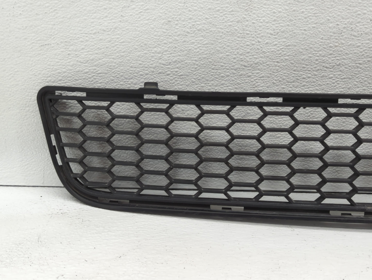 2011-2014 Chevrolet Cruze Front Grille Bumper Not Included - Oemusedautoparts1.com