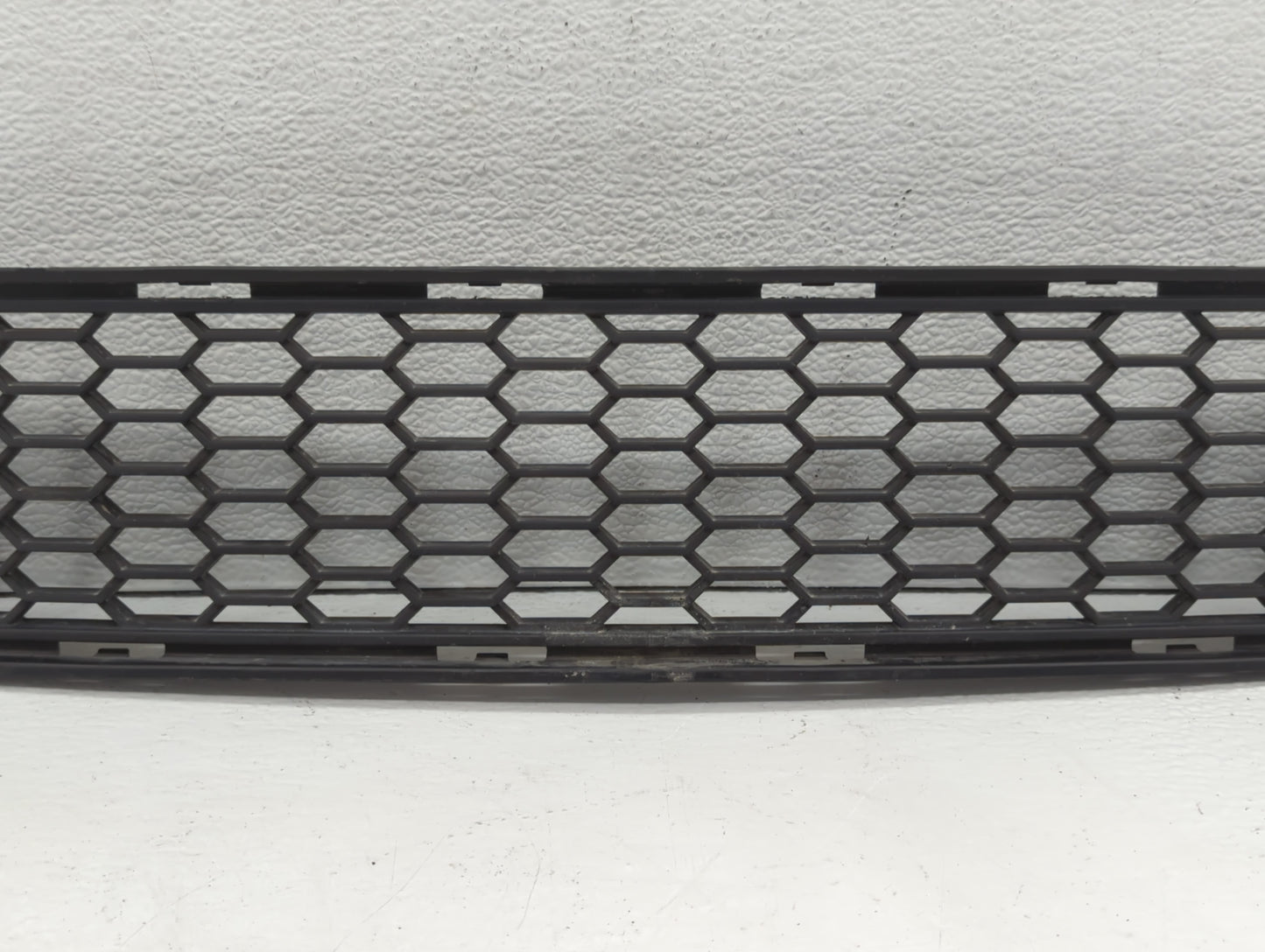 2011-2014 Chevrolet Cruze Front Grille Bumper Not Included - Oemusedautoparts1.com