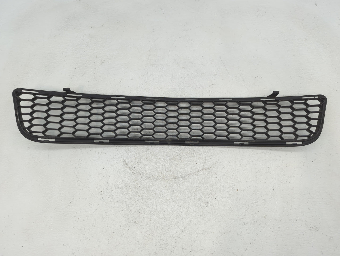 2011-2014 Chevrolet Cruze Front Grille Bumper Not Included - Oemusedautoparts1.com