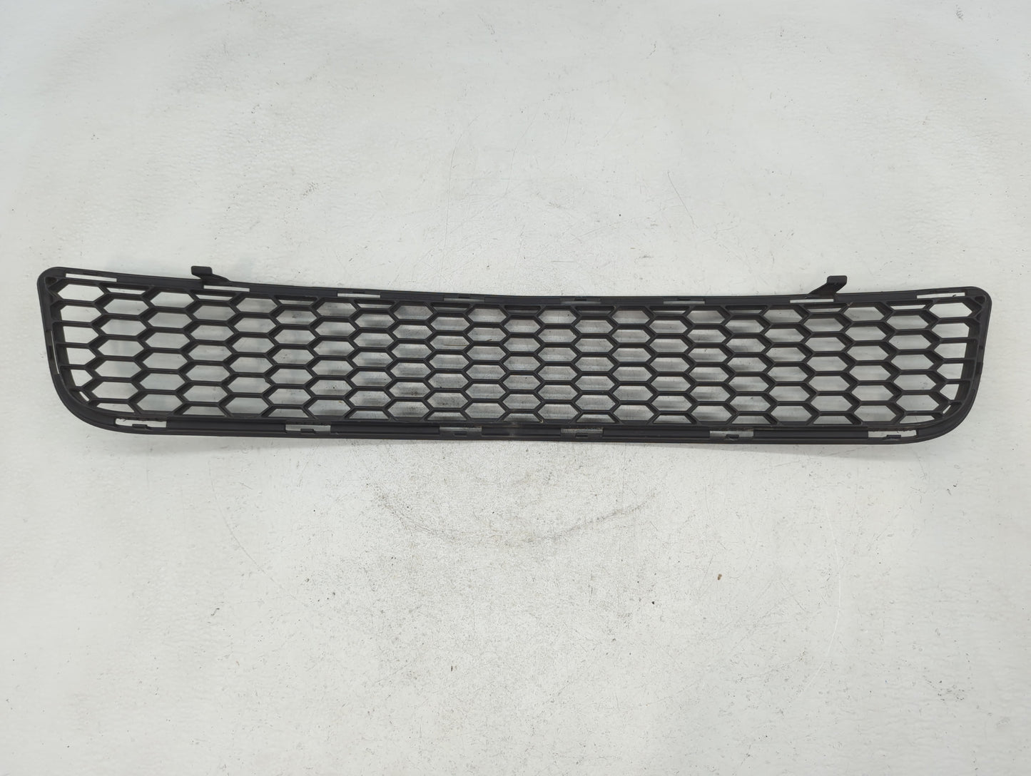 2011-2014 Chevrolet Cruze Front Grille Bumper Not Included - Oemusedautoparts1.com