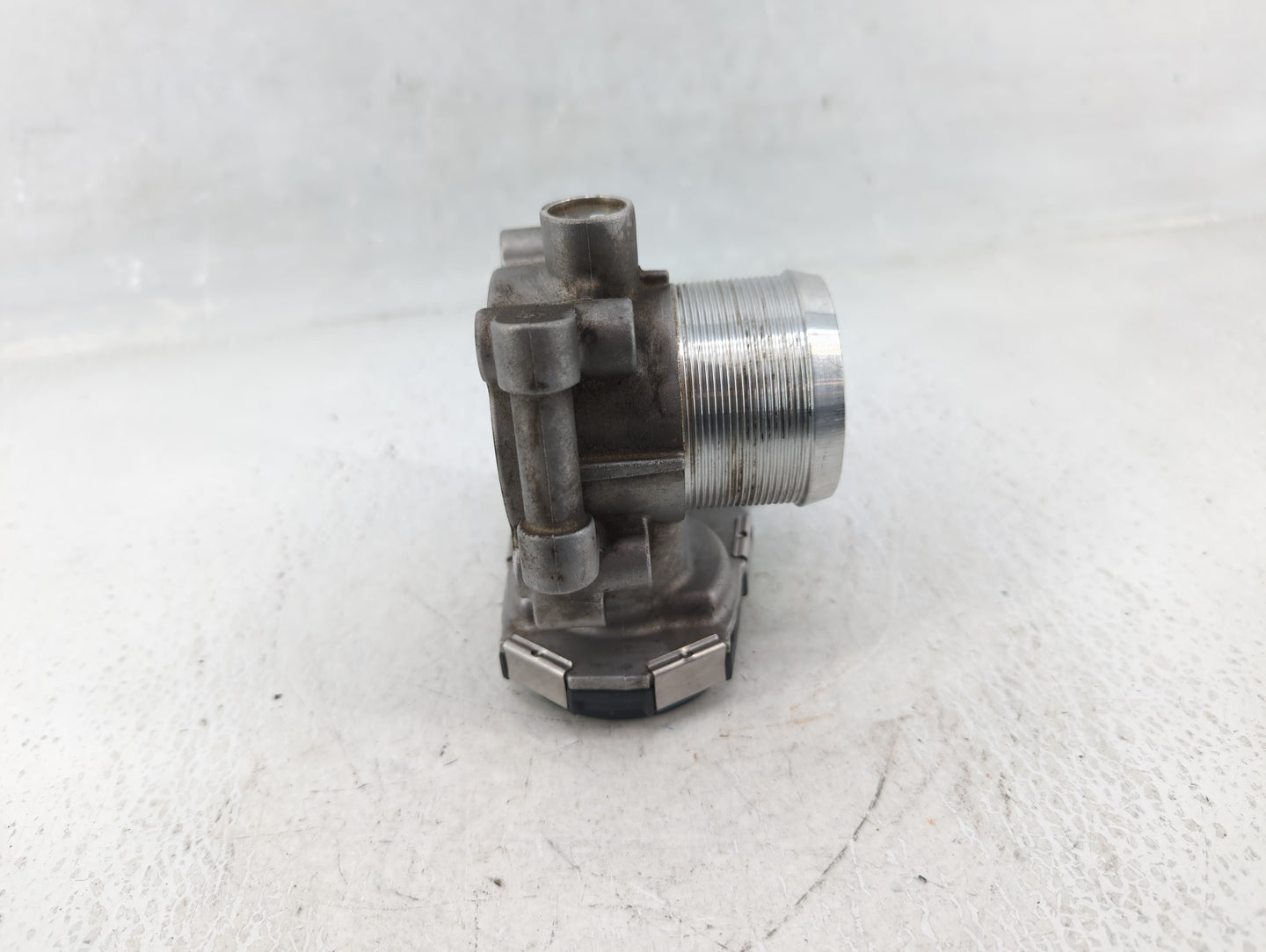 2011-2016 Chevrolet Cruze Throttle Body P/N:55565489 Fits Fits 2011 2012 2013 2014 2015 2016 2017 2018 2019 2020 2021 OEM Us