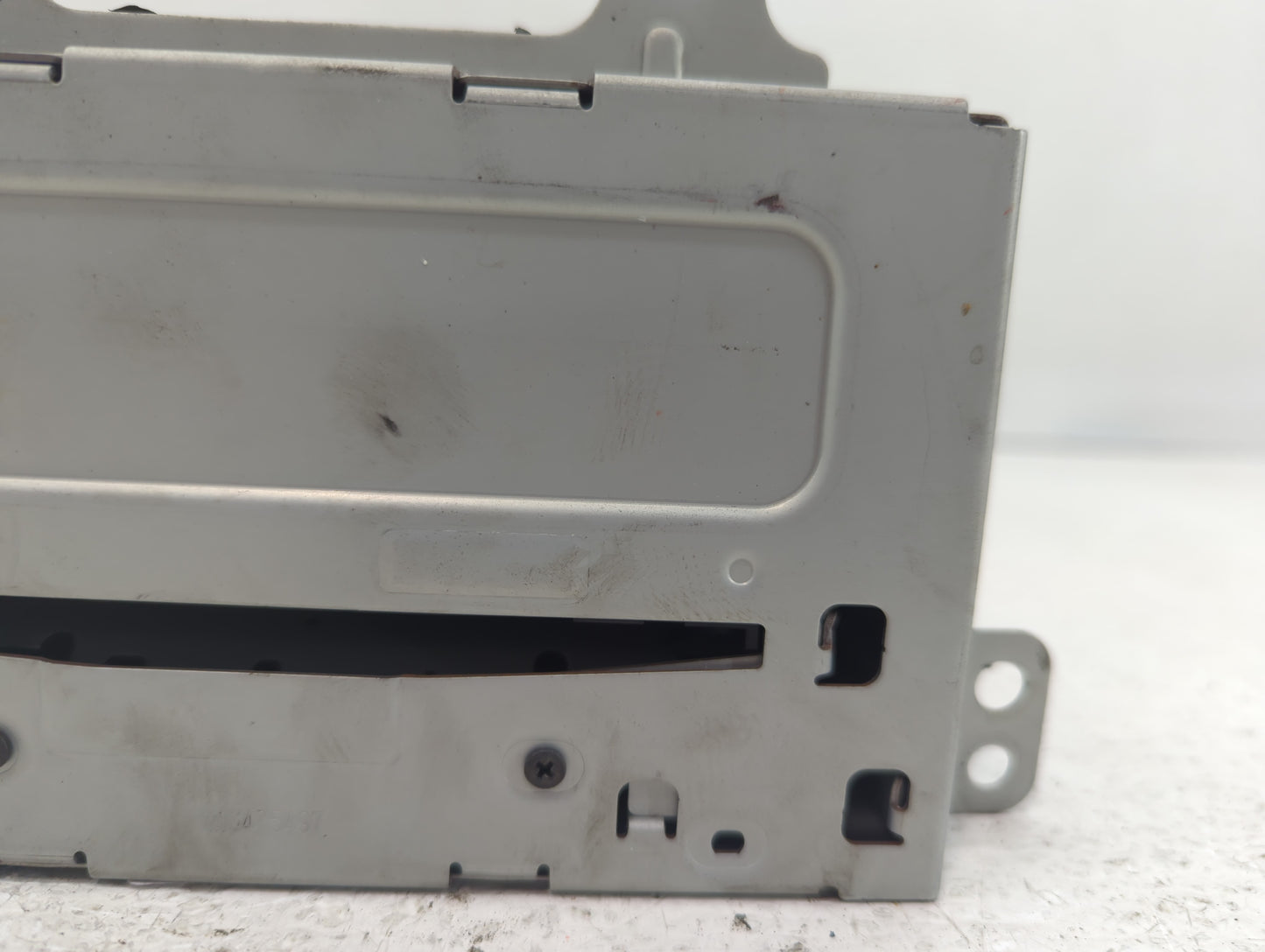 2011-2012 Chevrolet Cruze Radio AM FM Cd Player Receiver Replacement P/N:2098851 Fits Fits 2010 2011 2012 OEM Used Auto Part