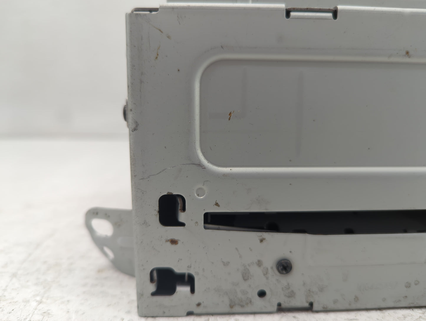 2011-2012 Chevrolet Cruze Radio AM FM Cd Player Receiver Replacement P/N:2098851 Fits Fits 2010 2011 2012 OEM Used Auto Part