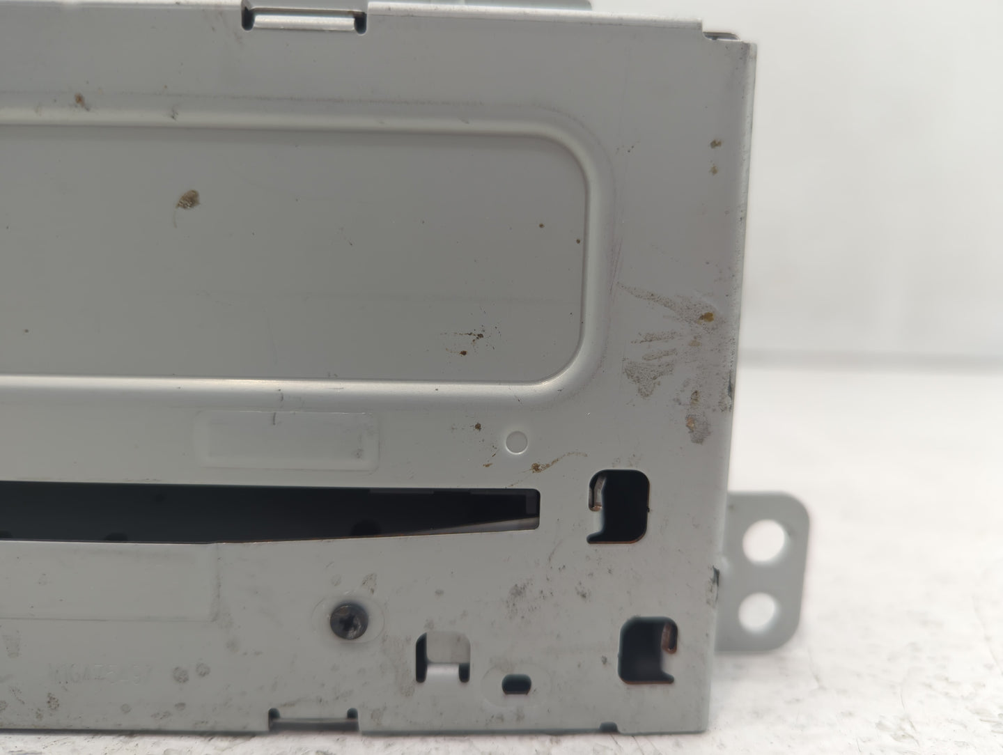 2011-2012 Chevrolet Cruze Radio AM FM Cd Player Receiver Replacement P/N:2098851 Fits Fits 2010 2011 2012 OEM Used Auto Part