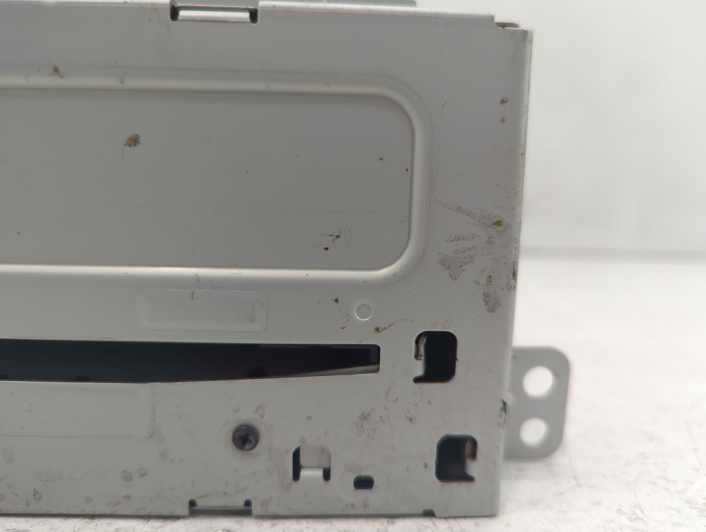 2011-2012 Chevrolet Cruze Radio AM FM Cd Player Receiver Replacement P/N:2098851 Fits Fits 2010 2011 2012 OEM Used Auto Part