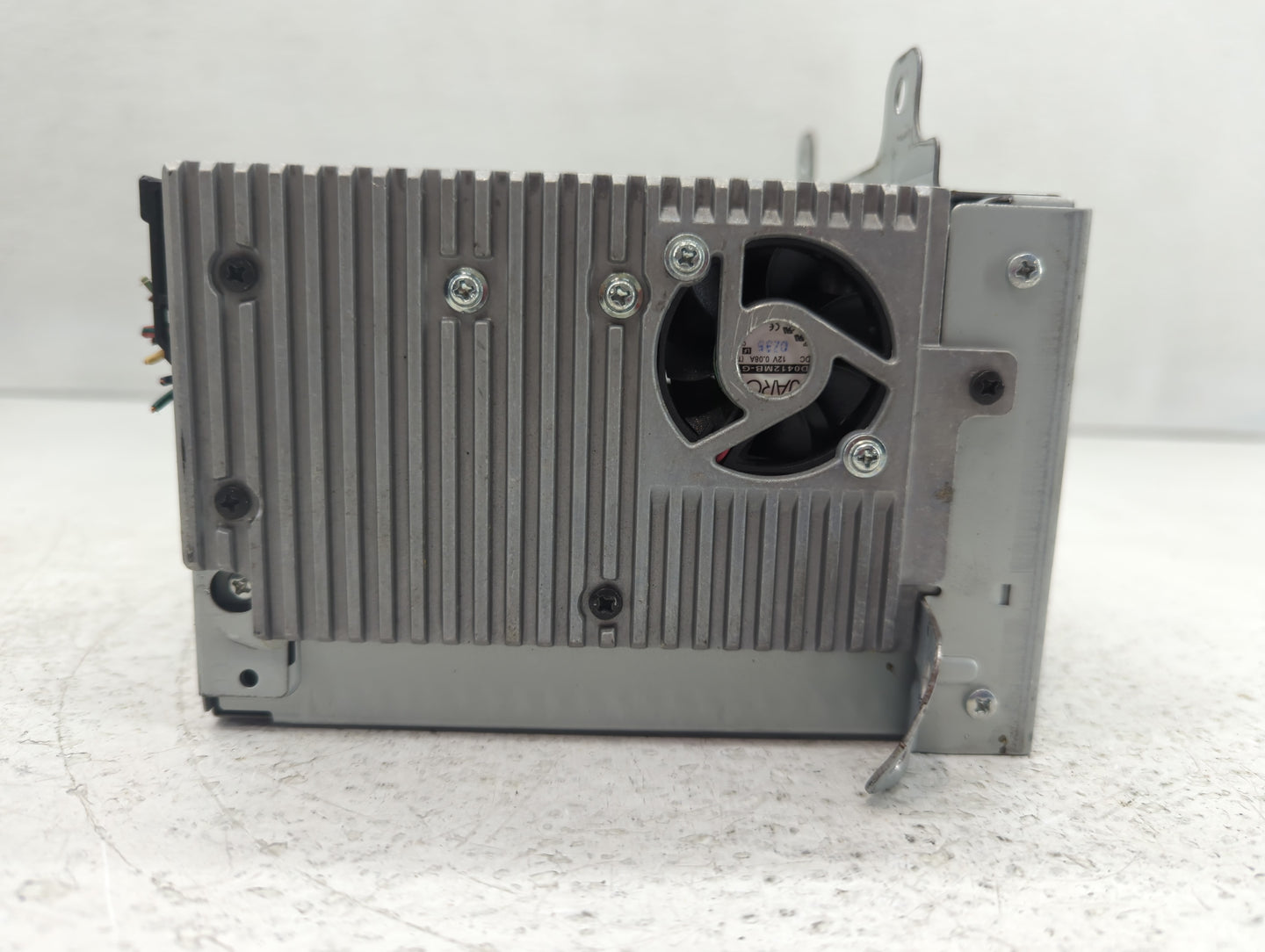 2011-2012 Chevrolet Cruze Radio AM FM Cd Player Receiver Replacement P/N:2098851 Fits Fits 2010 2011 2012 OEM Used Auto Part