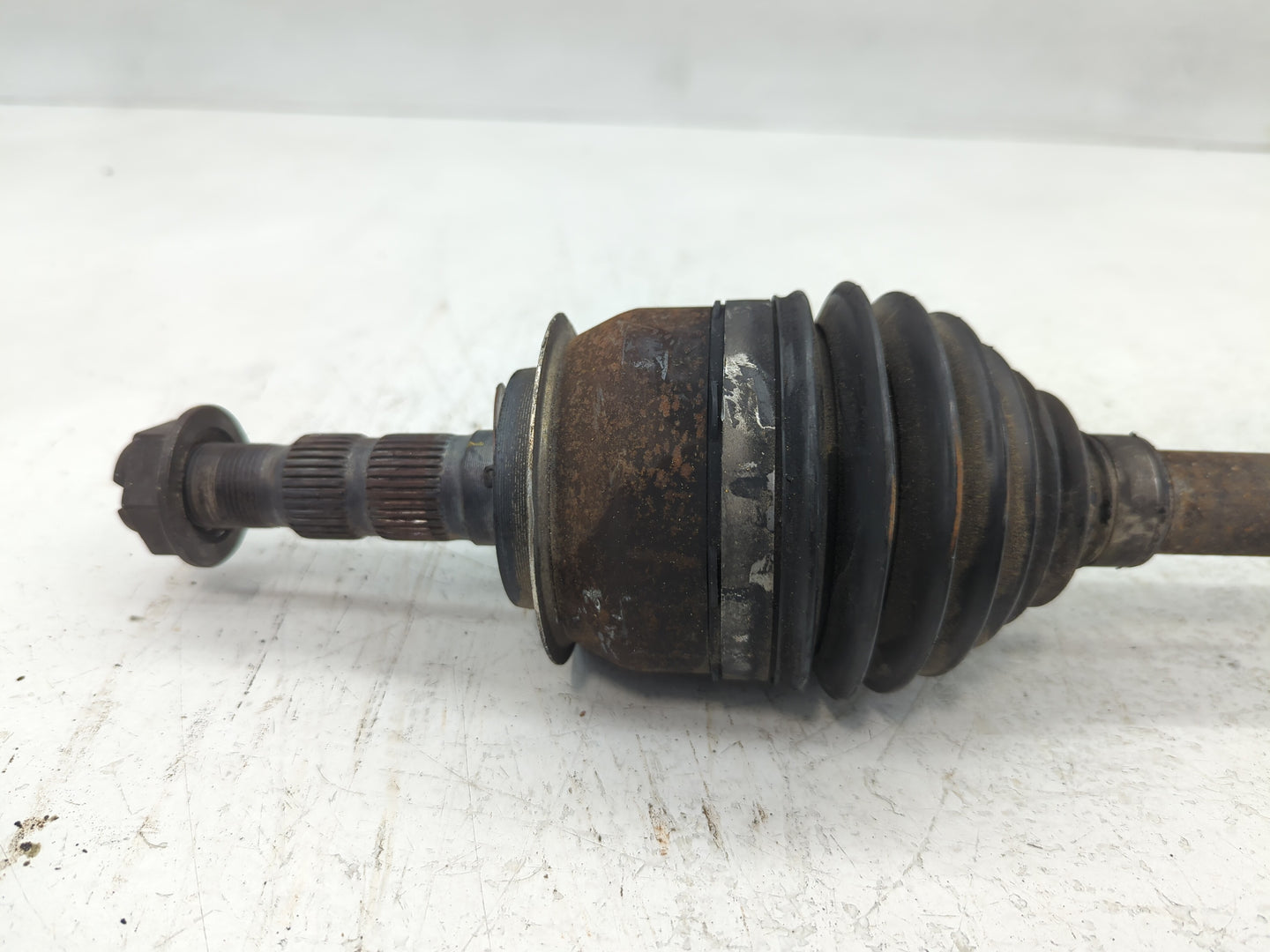 2011-2016 Chevrolet Cruze Axle Shaft Front Driver Cv C/v - Oemusedautoparts1.com