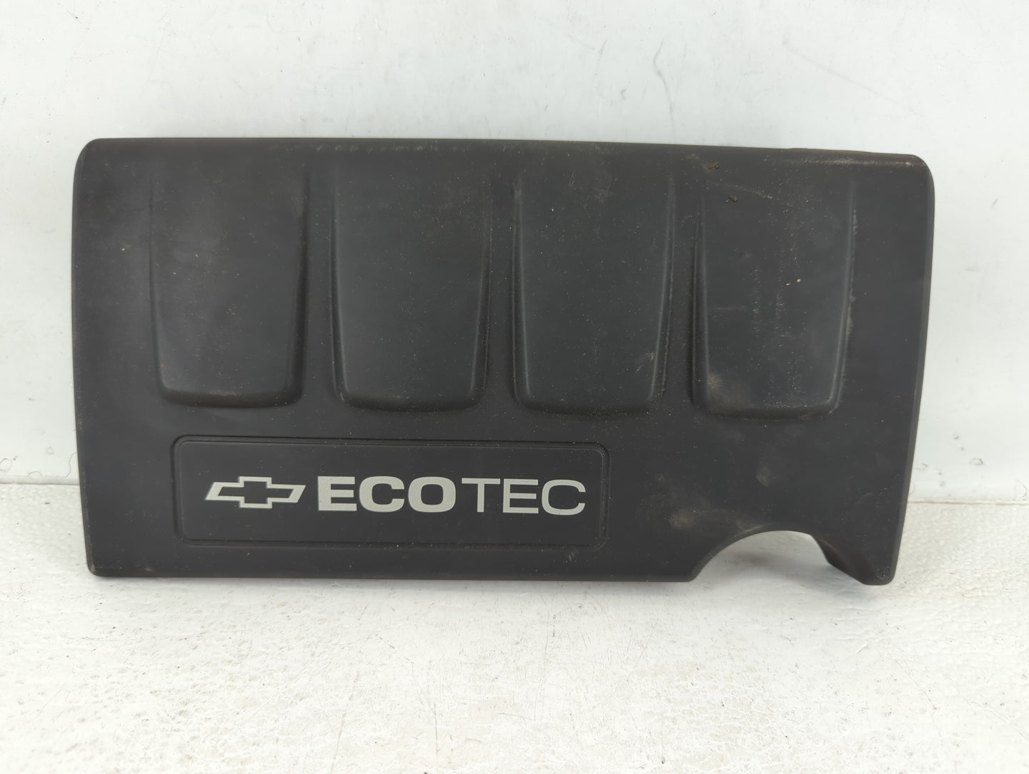 2011 Chevrolet Cruze Engine Cover - Oemusedautoparts1.com