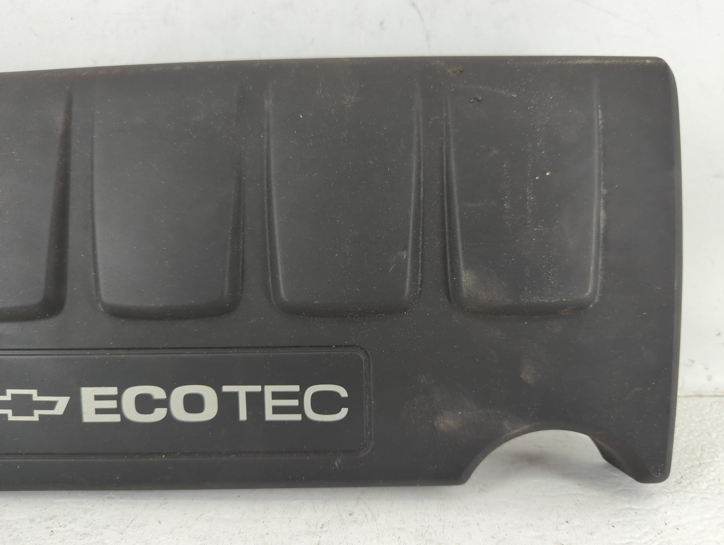 2011 Chevrolet Cruze Engine Cover - Oemusedautoparts1.com