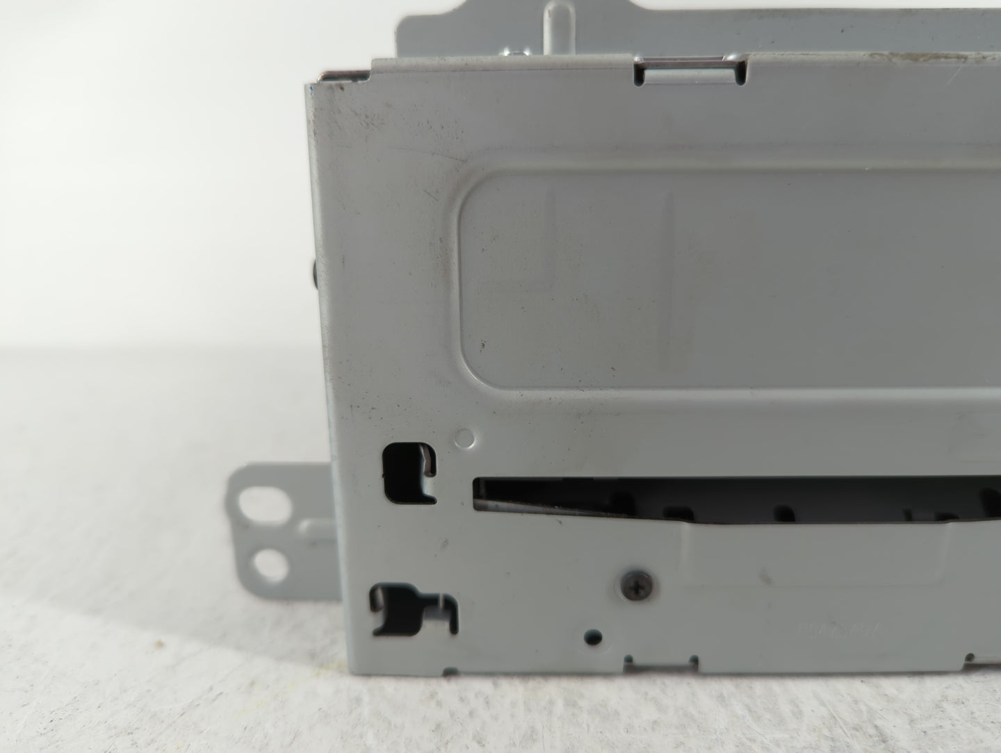 2011-2012 Chevrolet Cruze Am Fm Cd Player Radio Receiver - Oemusedautoparts1.com