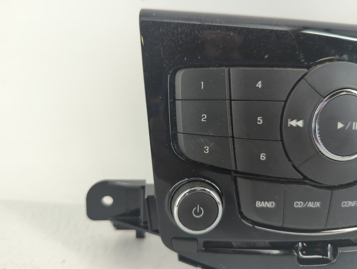 2011 Chevrolet Cruze Am Fm Cd Player Radio Receiver 642256 - Oemusedautoparts1.com