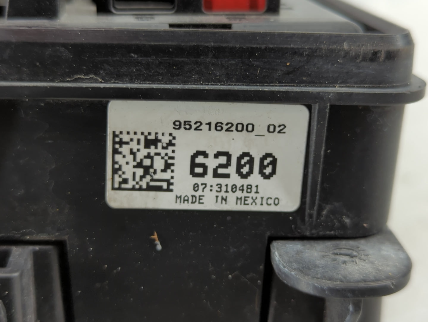 2011-2014 Chevrolet Cruze Fusebox Fuse Box Panel Relay Module P/N:95216200_02 Fits Fits 2011 2012 2013 2014 OEM Used Auto Pa