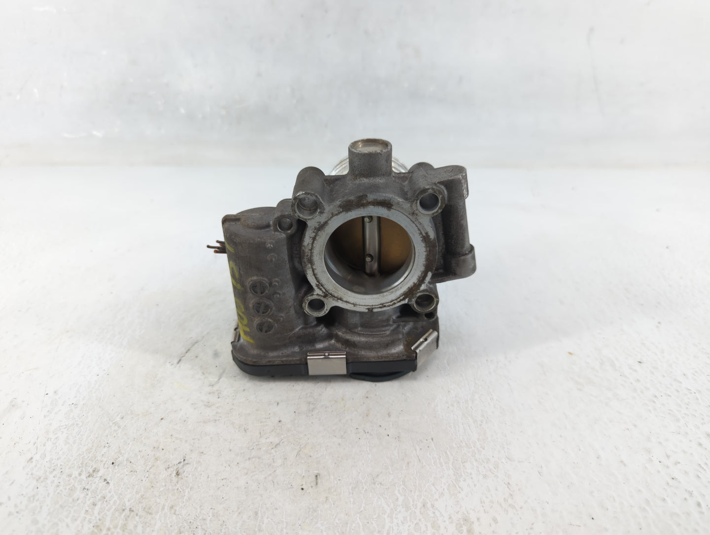 2011-2016 Chevrolet Cruze Throttle Body P/N:55565489 Fits Fits 2011 2012 2013 2014 2015 2016 2017 2018 2019 2020 2021 OEM Us