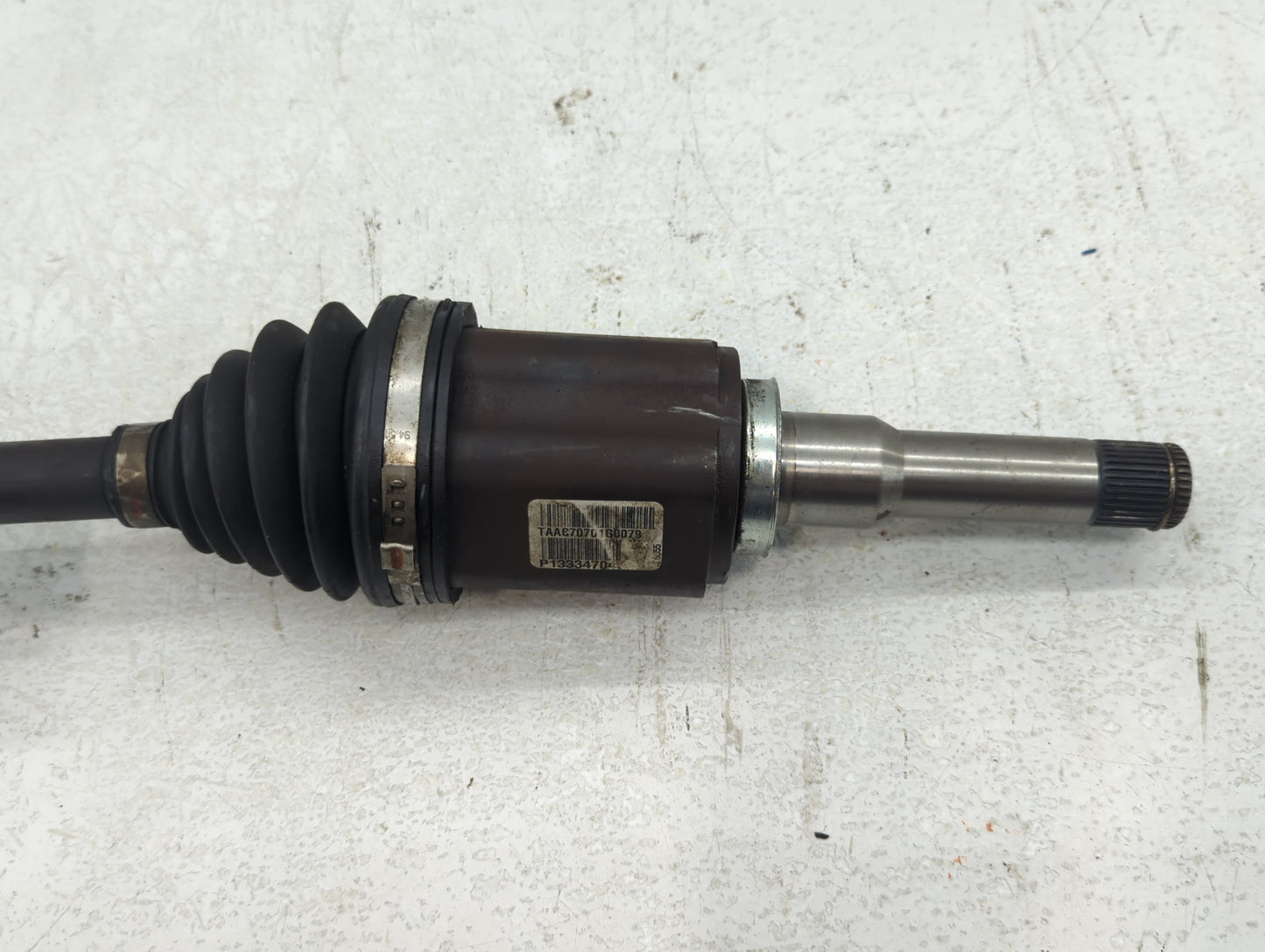 2011-2012 Chevrolet Cruze Axle Shaft Front Passenger Cv C/v - Oemusedautoparts1.com