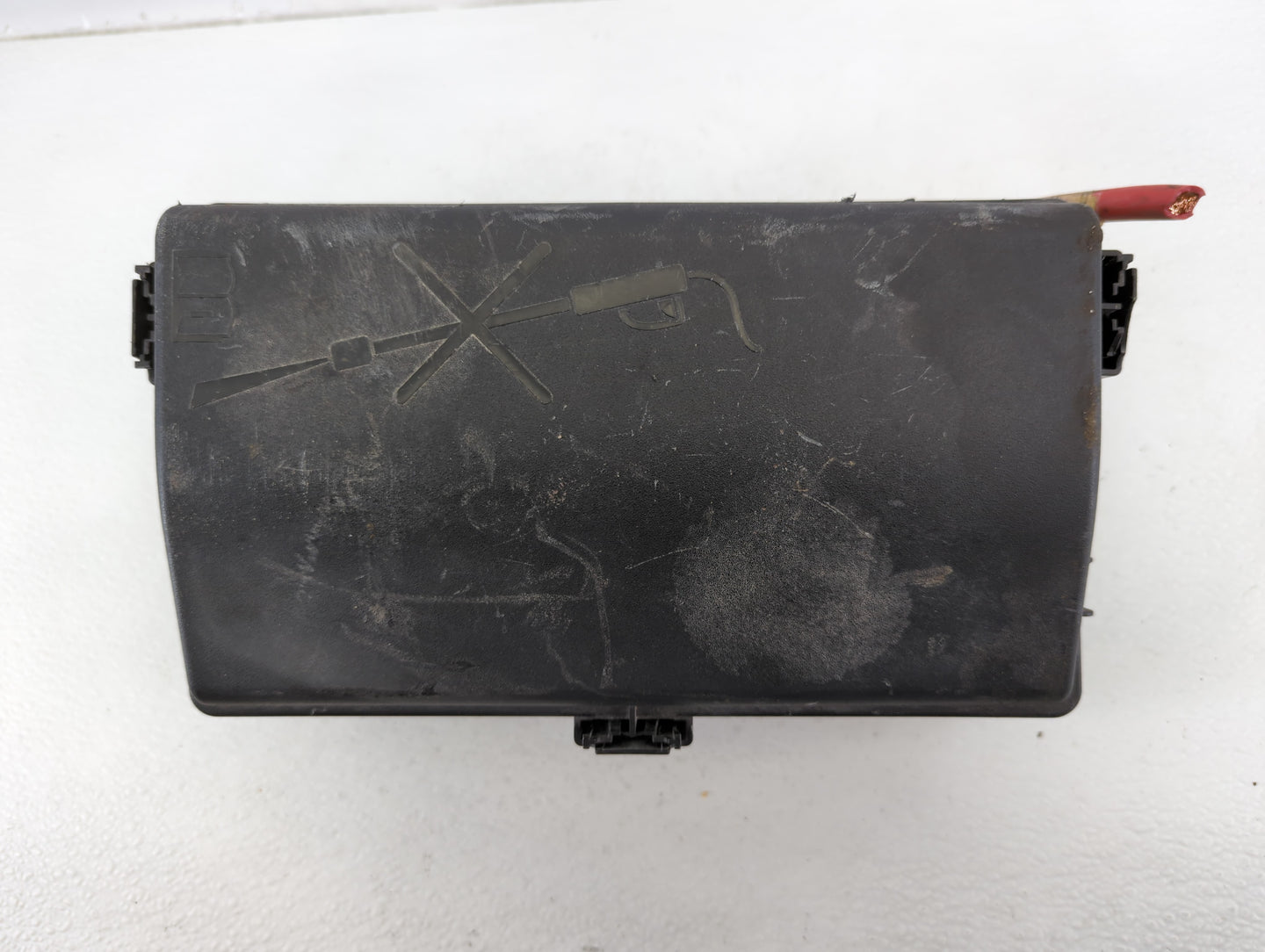 2011-2014 Chevrolet Cruze Fusebox Fuse Box Panel Relay Module P/N:95216200_02 Fits Fits 2011 2012 2013 2014 OEM Used Auto Pa