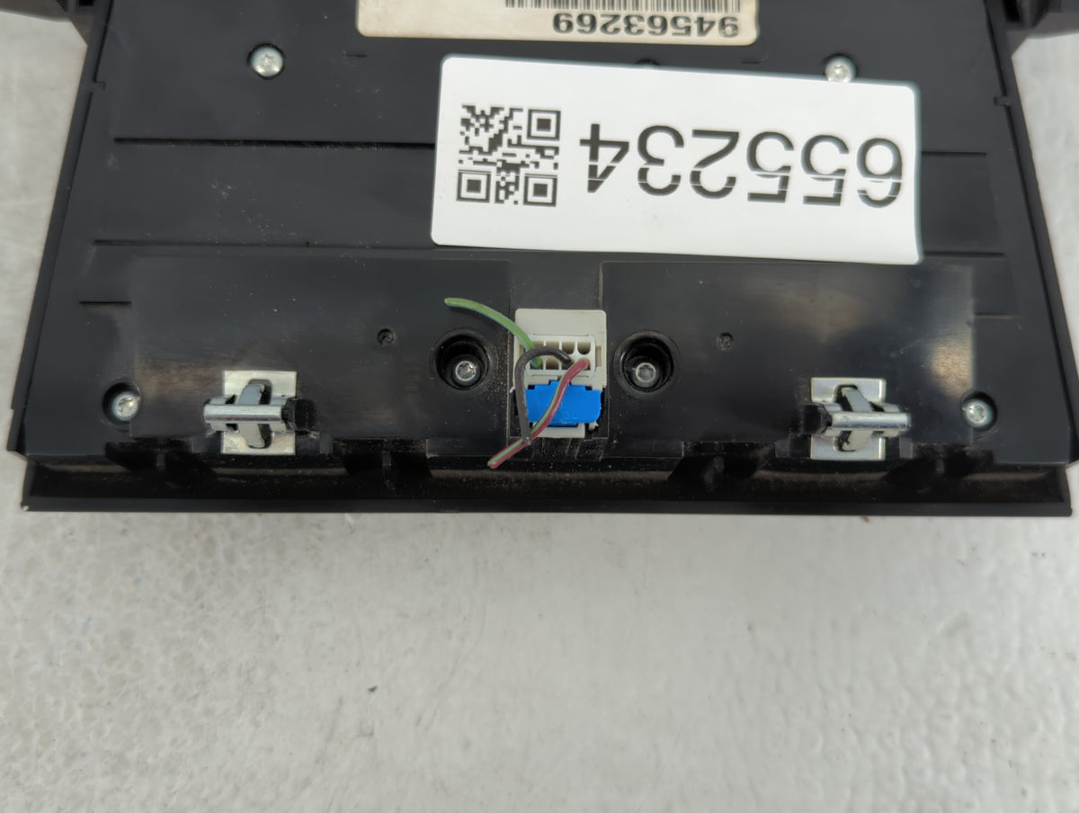 2011 Chevrolet Cruze Am Fm Cd Player Radio Receiver 655234 - Oemusedautoparts1.com