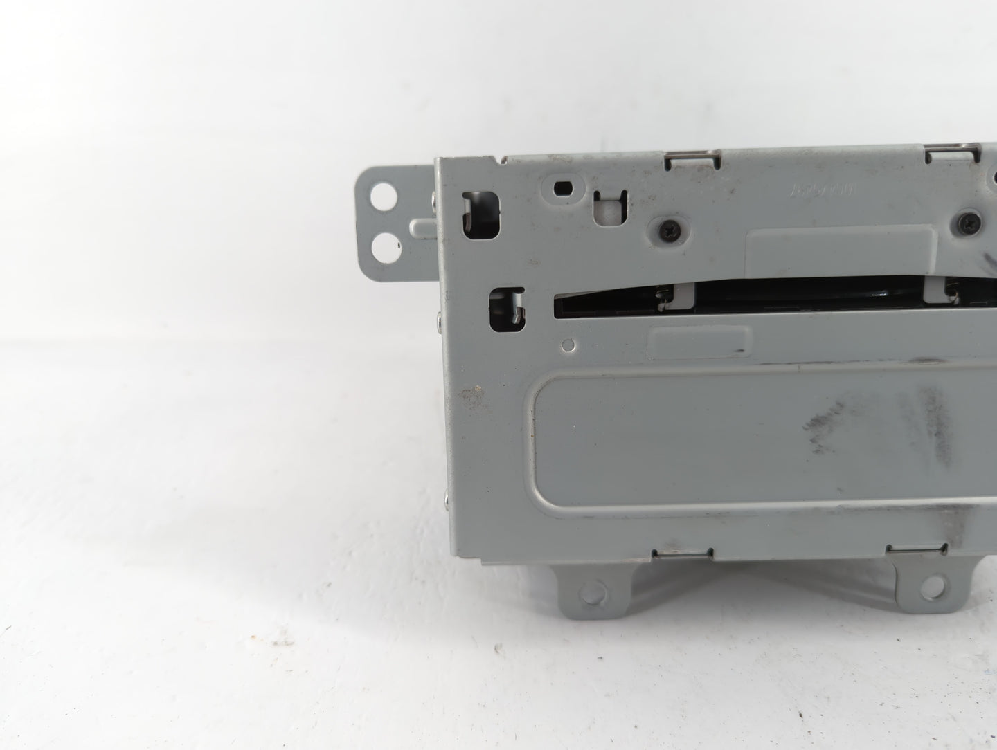 2011-2012 Chevrolet Cruze Radio AM FM Cd Player Receiver Replacement P/N:20983517 Fits Fits 2010 2011 2012 OEM Used Auto Par