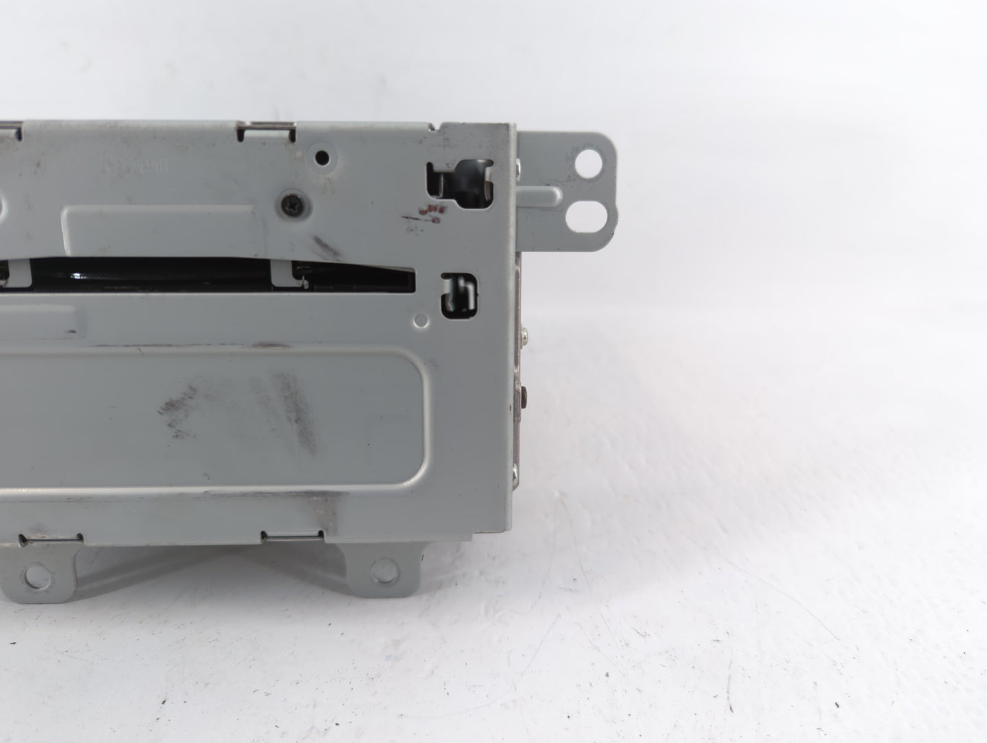 2011-2012 Chevrolet Cruze Radio AM FM Cd Player Receiver Replacement P/N:20983517 Fits Fits 2010 2011 2012 OEM Used Auto Par