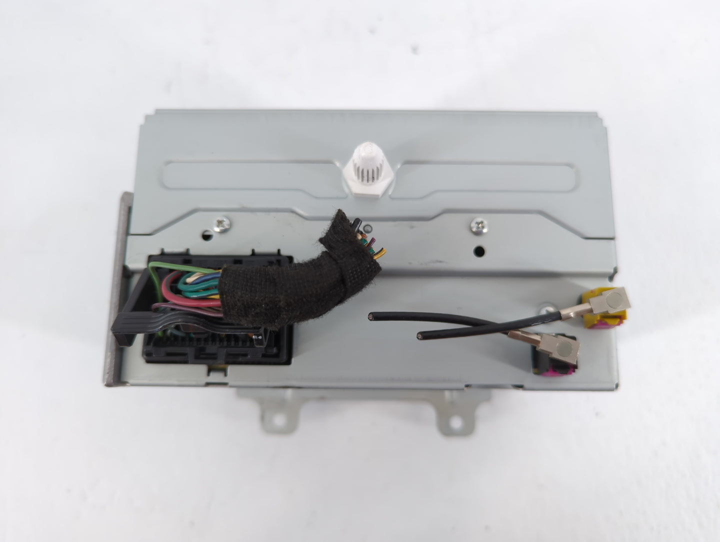 2011-2012 Chevrolet Cruze Radio AM FM Cd Player Receiver Replacement P/N:20983517 Fits Fits 2010 2011 2012 OEM Used Auto Par