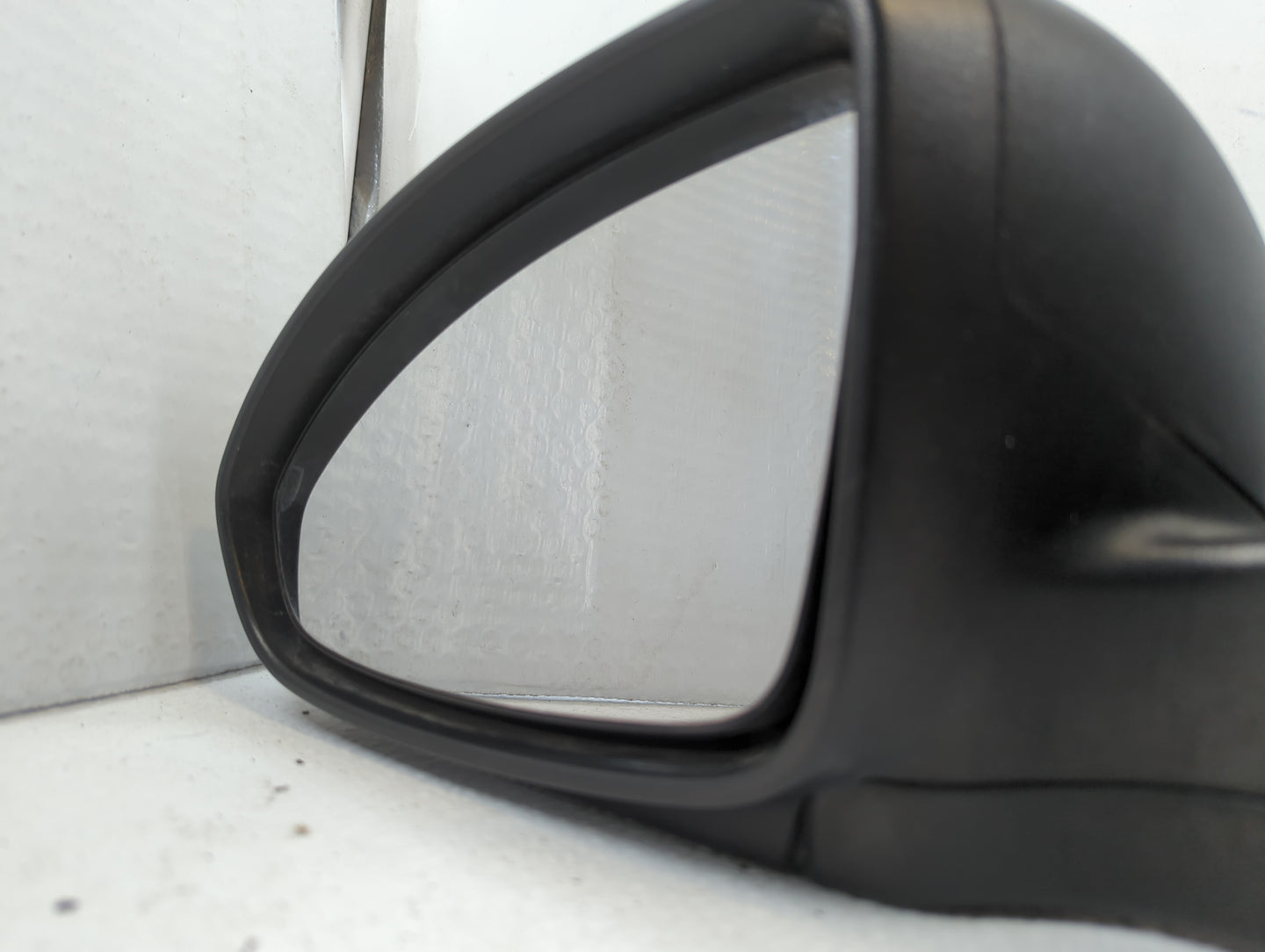 2011-2014 Chevrolet Cruze Driver Side View Mirror - Left Door Mirror OEM Used - Oemusedautoparts1.com