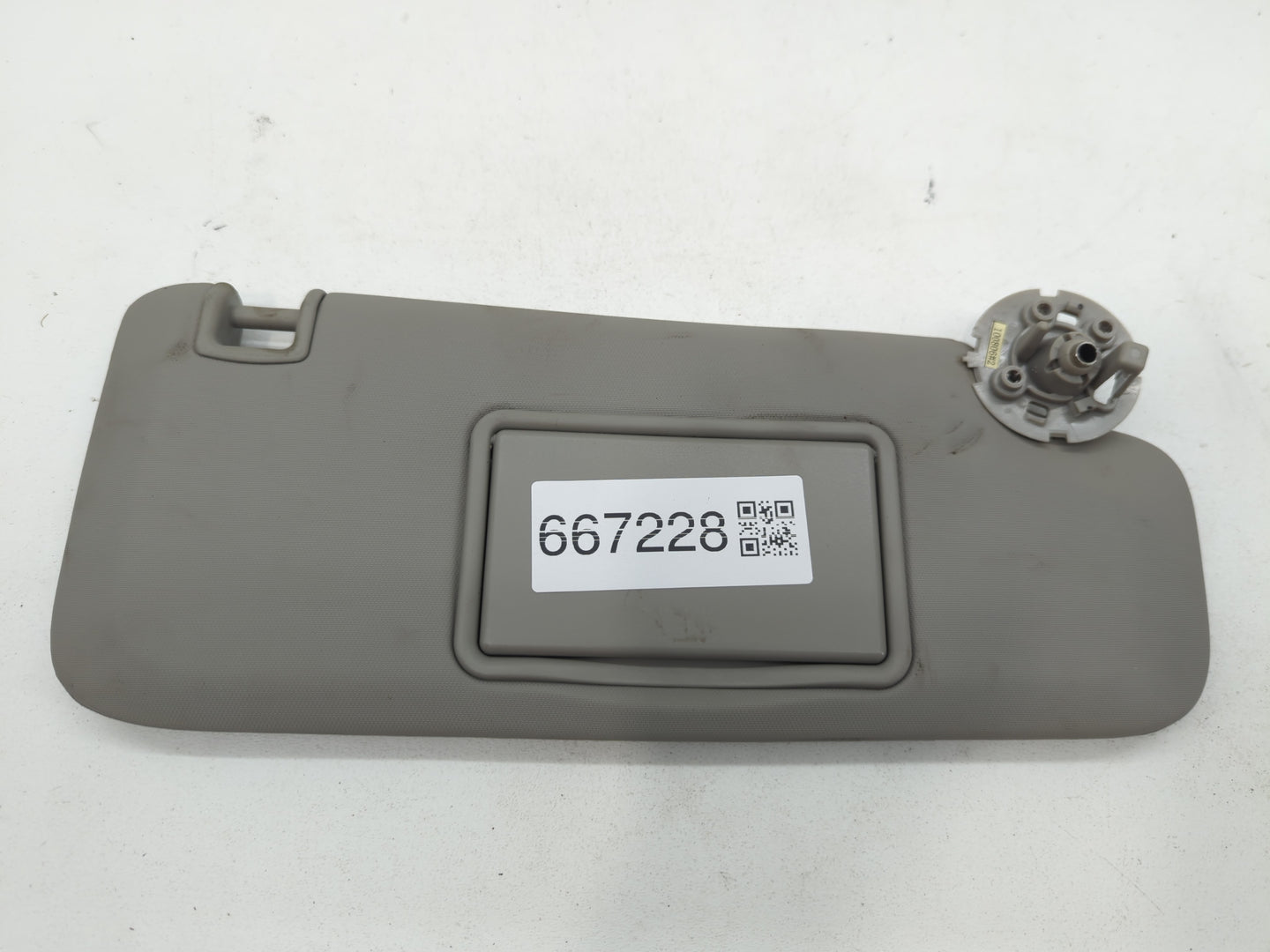 2011-2016 Chevrolet Cruze Sun Visor Shade Replacement Passenger Right Mirror Fits Fits 2011 2012 2013 2014 2015 2016 OEM Use